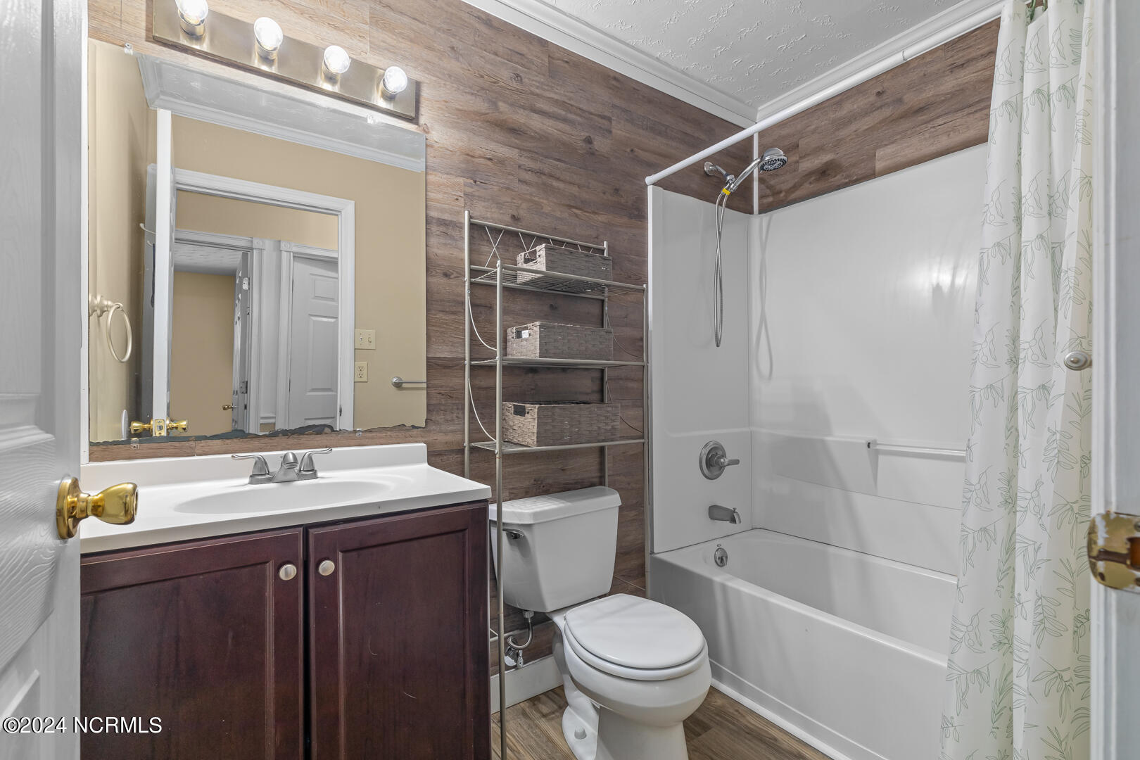 3 Batchelors Trail
