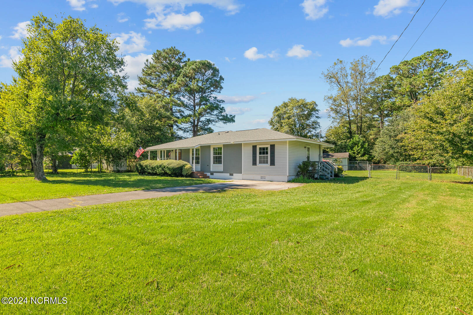 3 Batchelors Trail