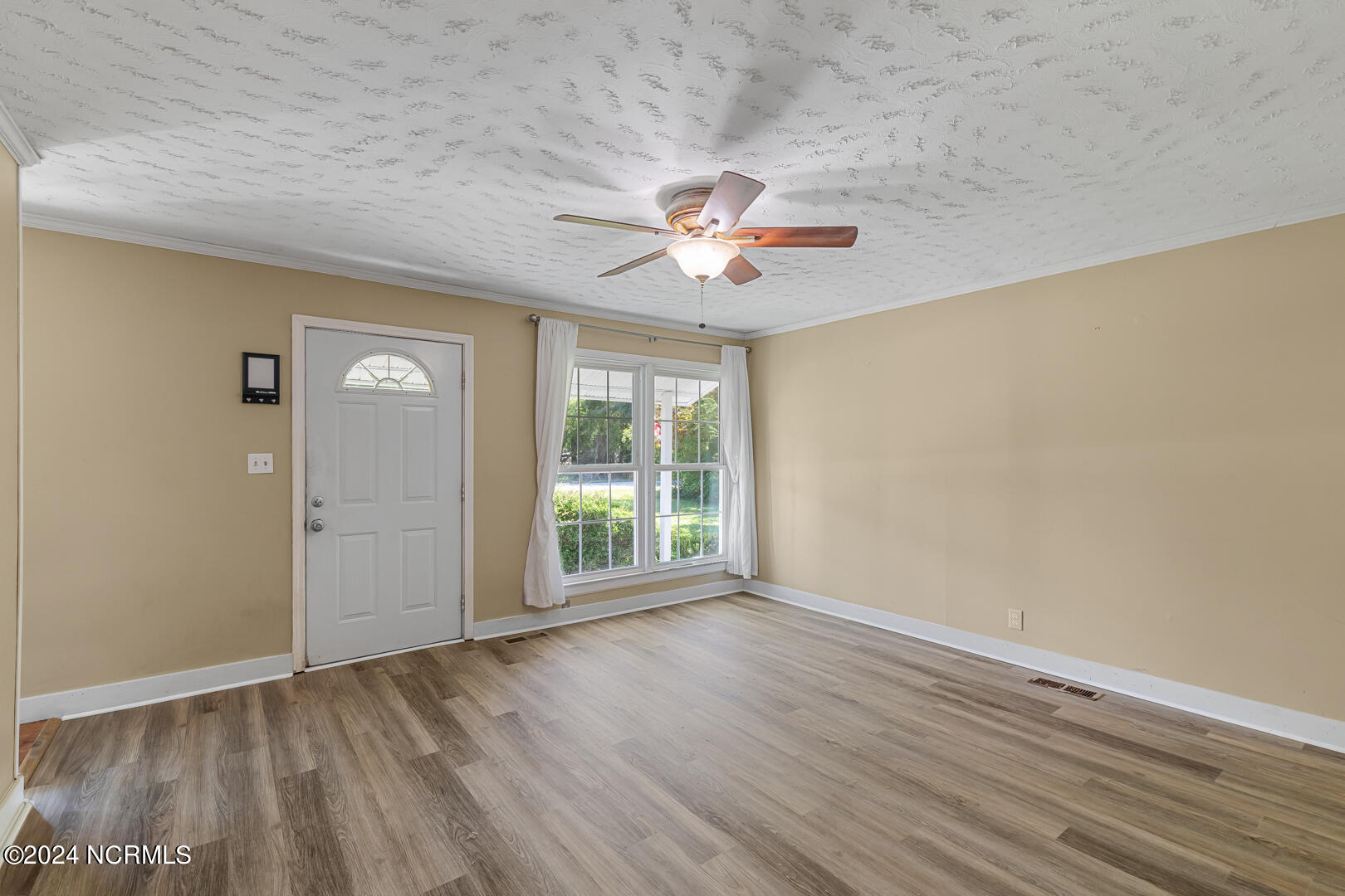 3 Batchelors Trail