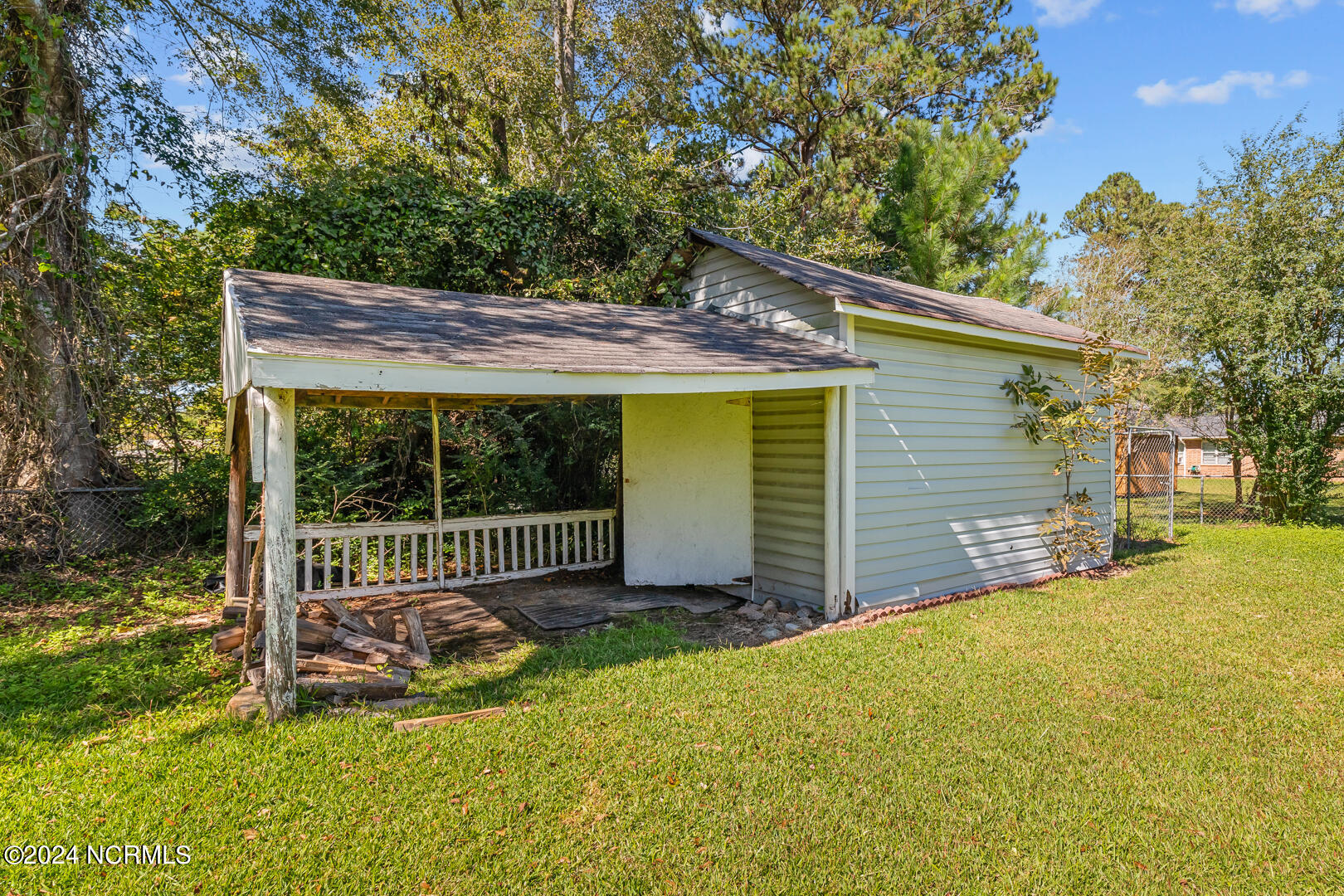 3 Batchelors Trail