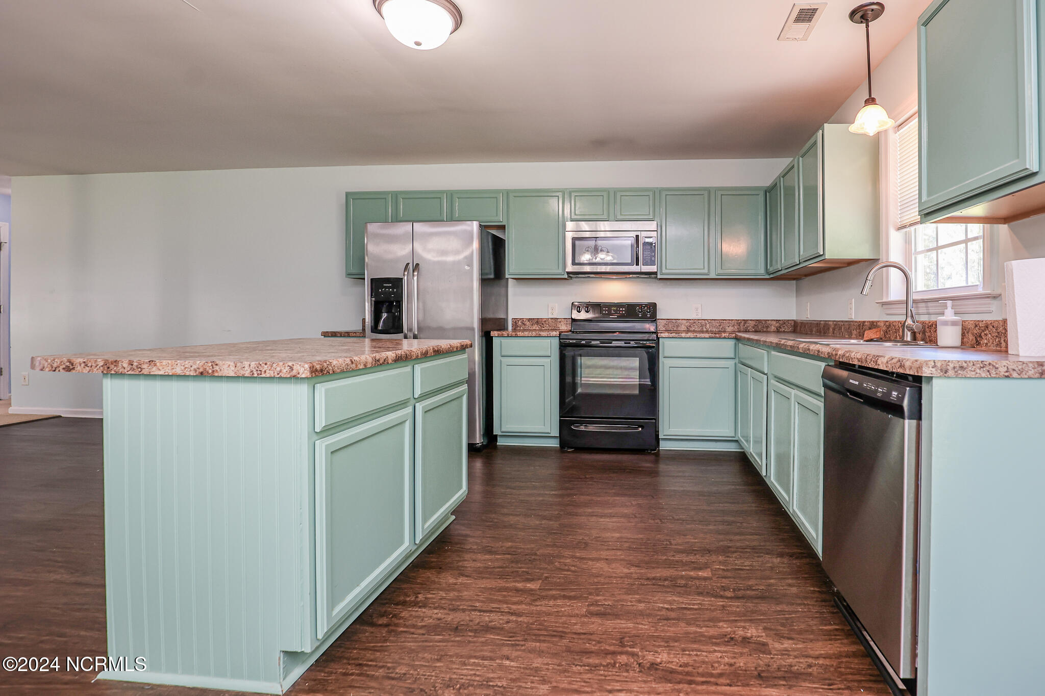 205 Ivy Glen Lane
