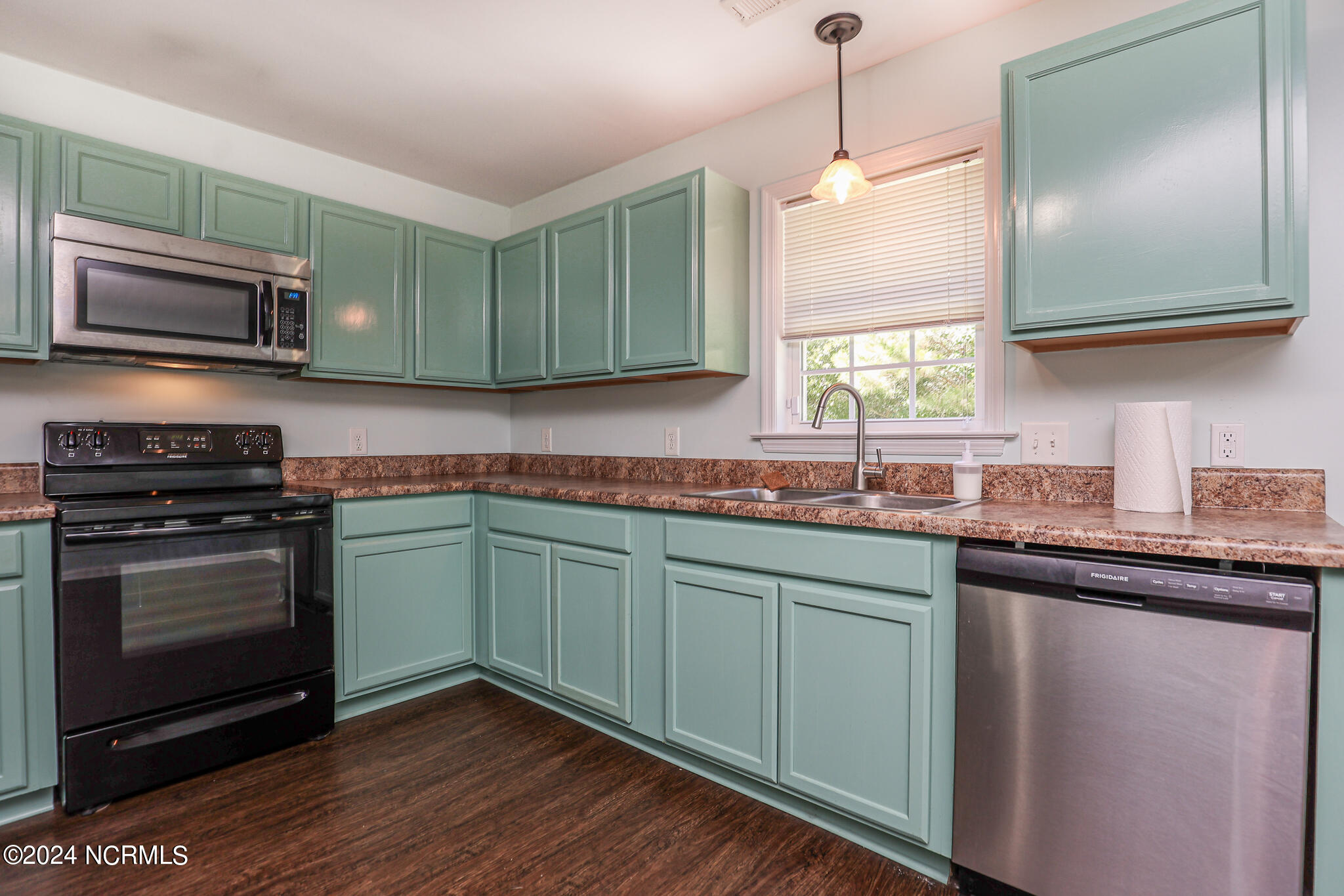 205 Ivy Glen Lane