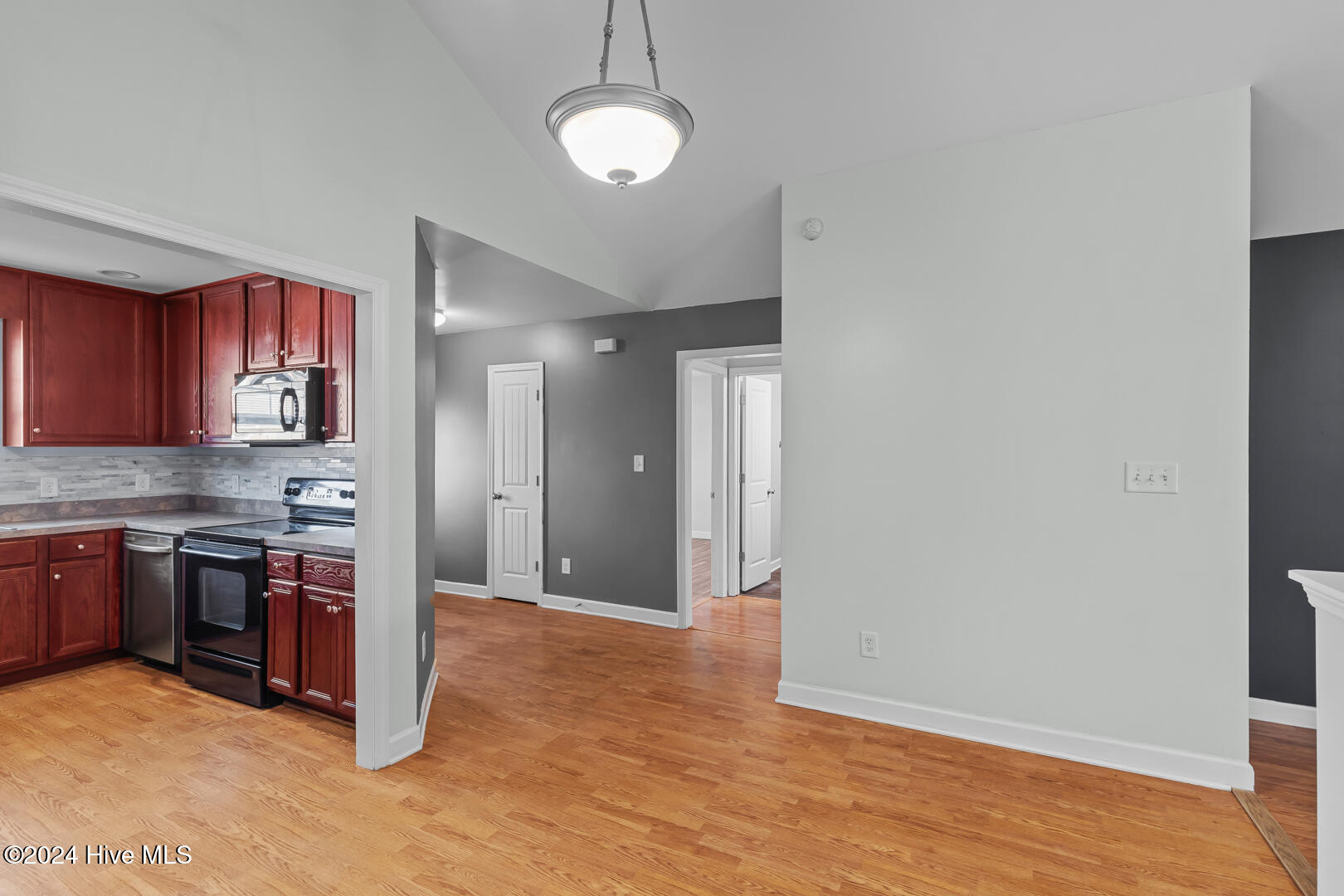 1003 Ponderosa Place