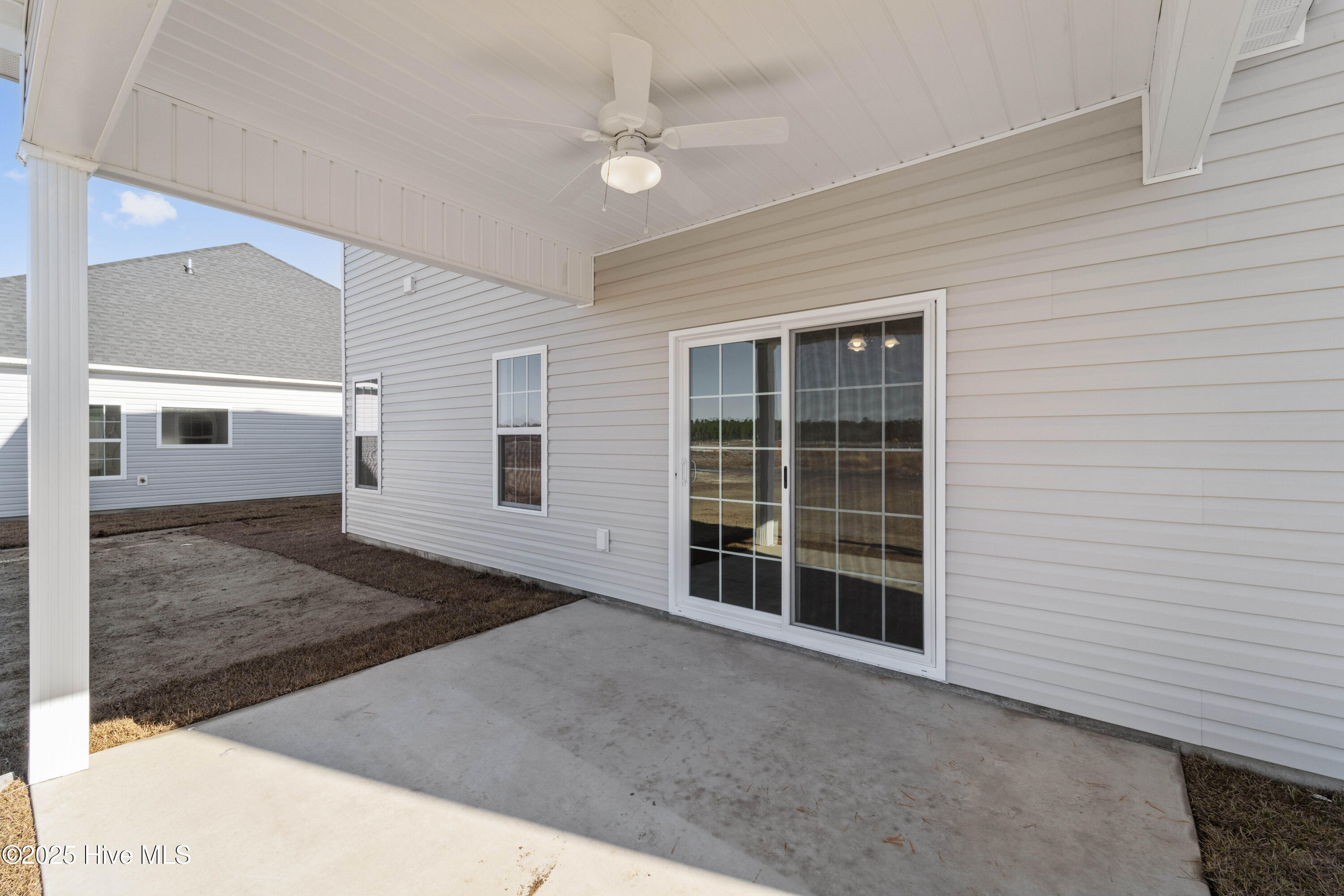 923 Uplands Lane