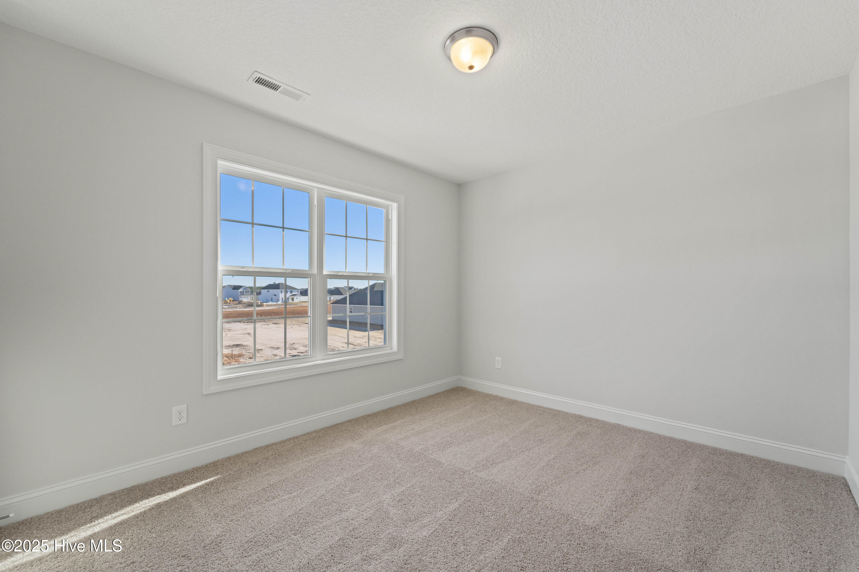 923 Uplands Lane