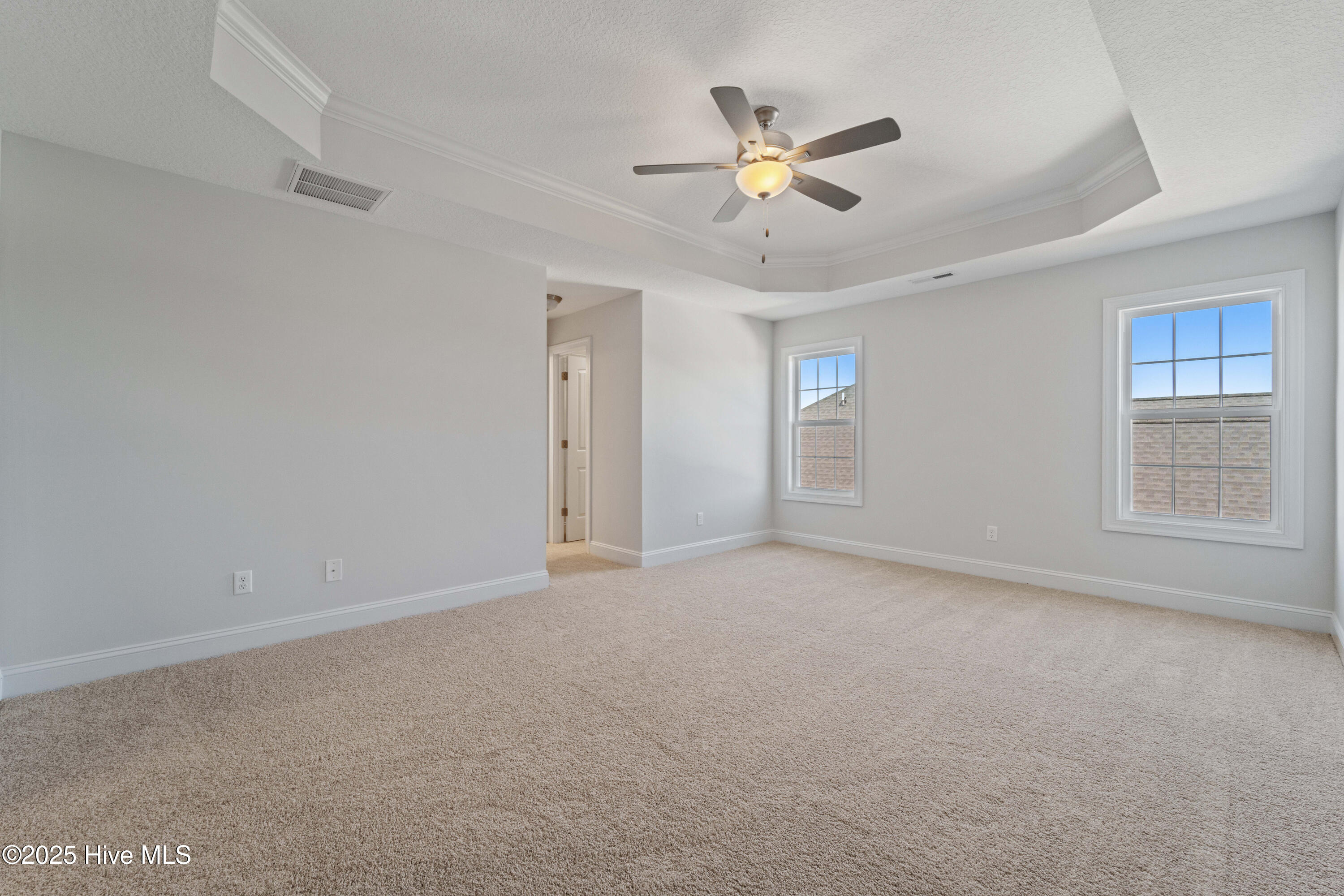 923 Uplands Lane