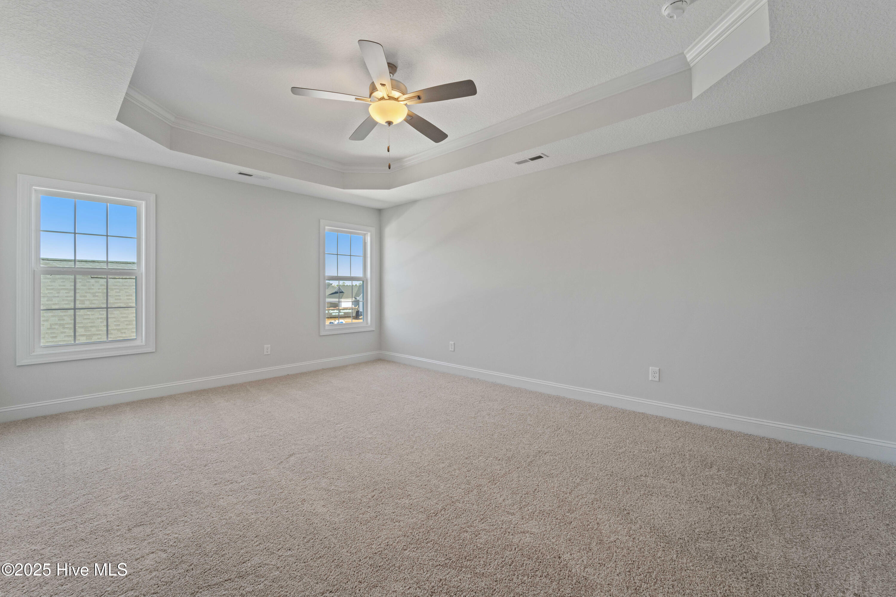 923 Uplands Lane