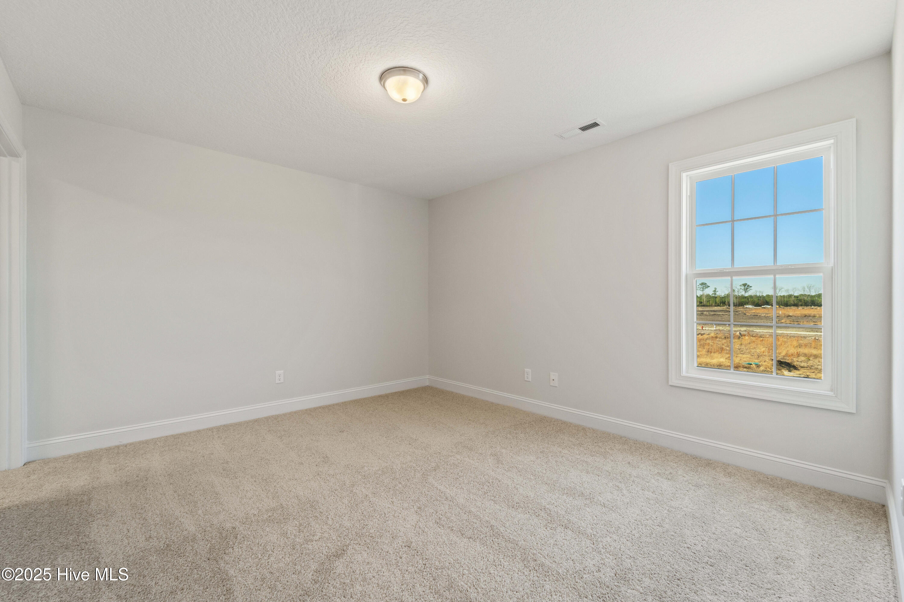 923 Uplands Lane