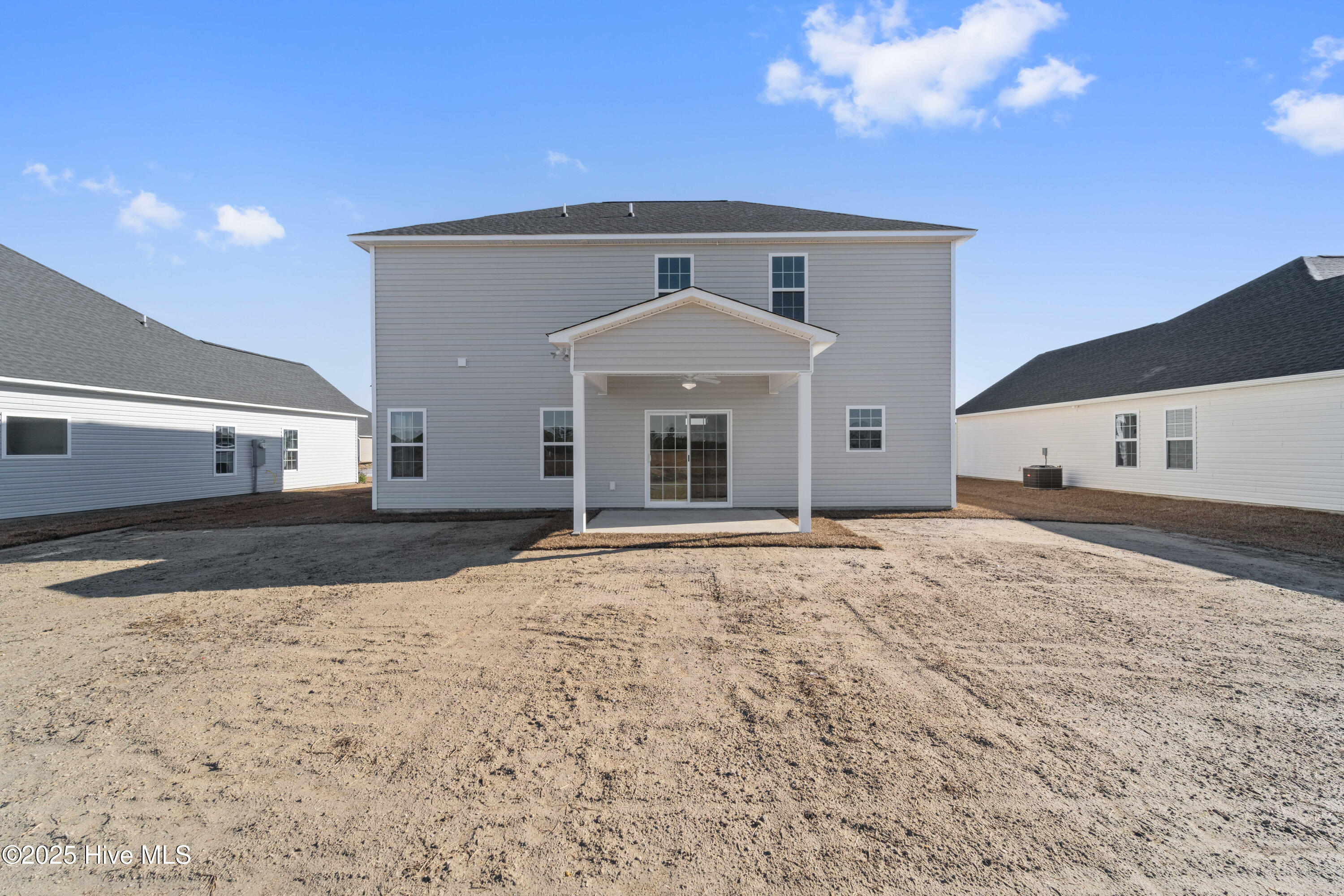 923 Uplands Lane