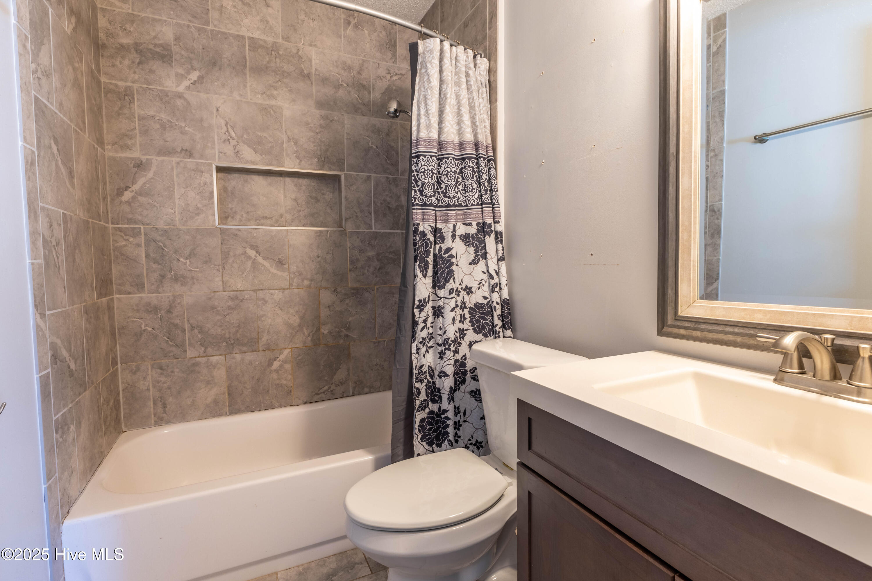 515 S Pine Cone Lane