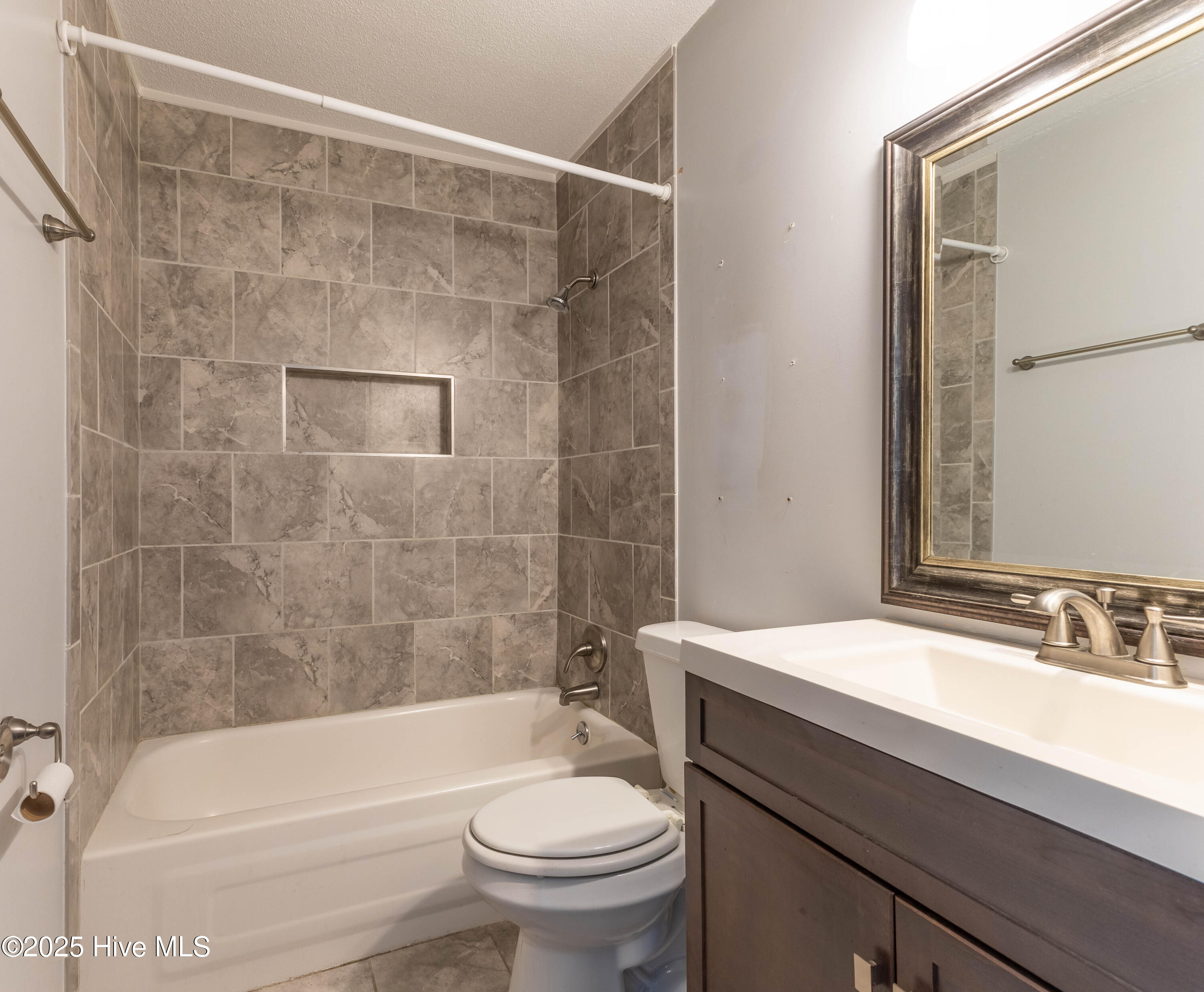 515 S Pine Cone Lane