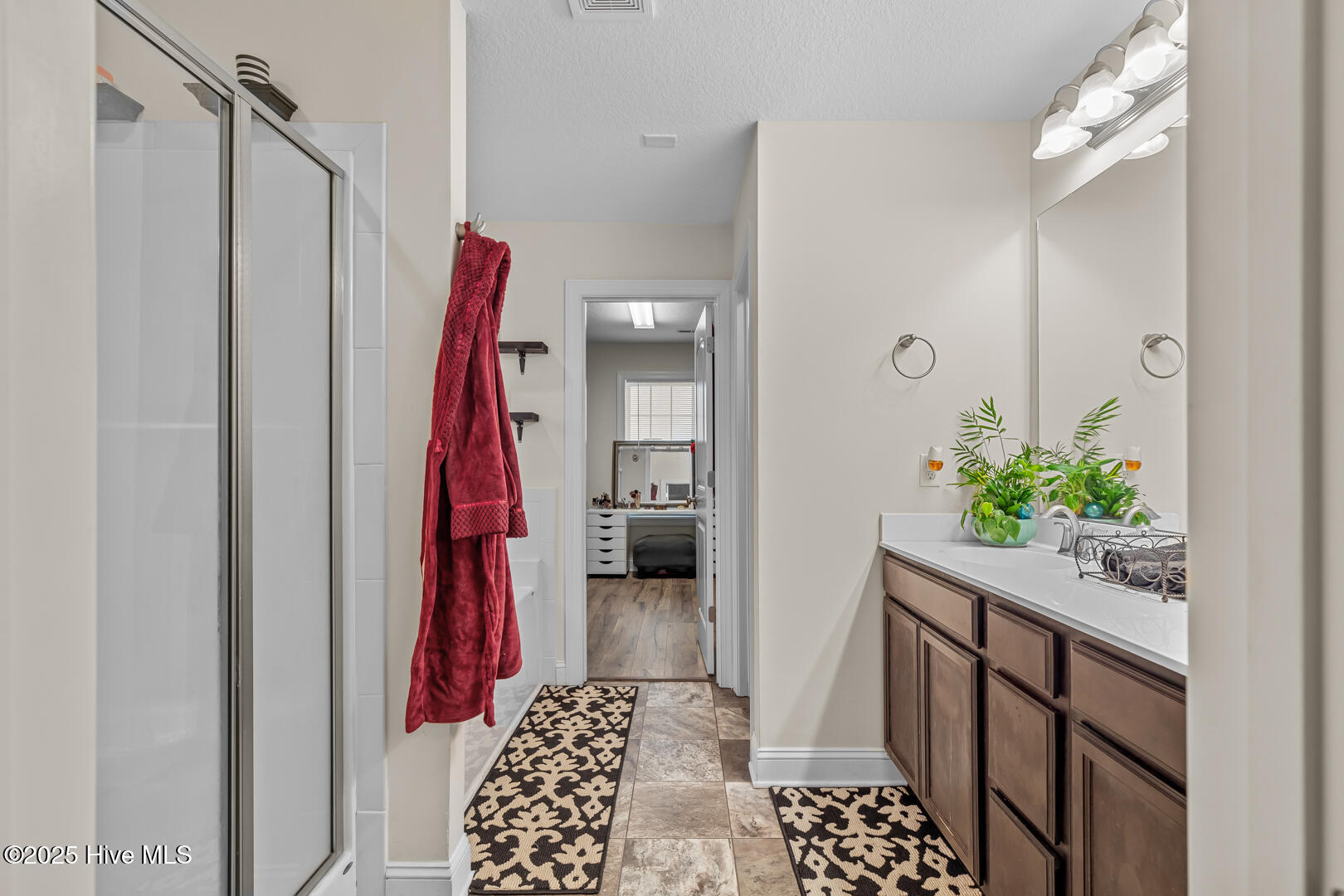 500 Black Pearl Circle