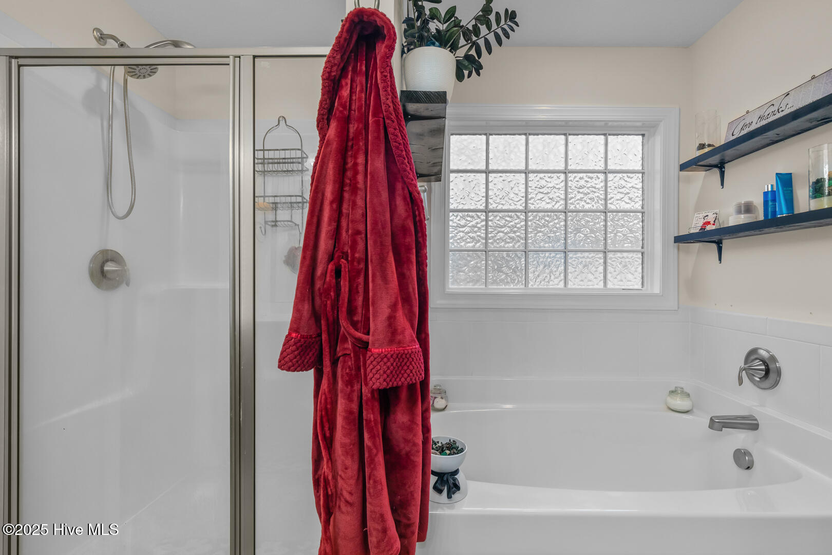 500 Black Pearl Circle