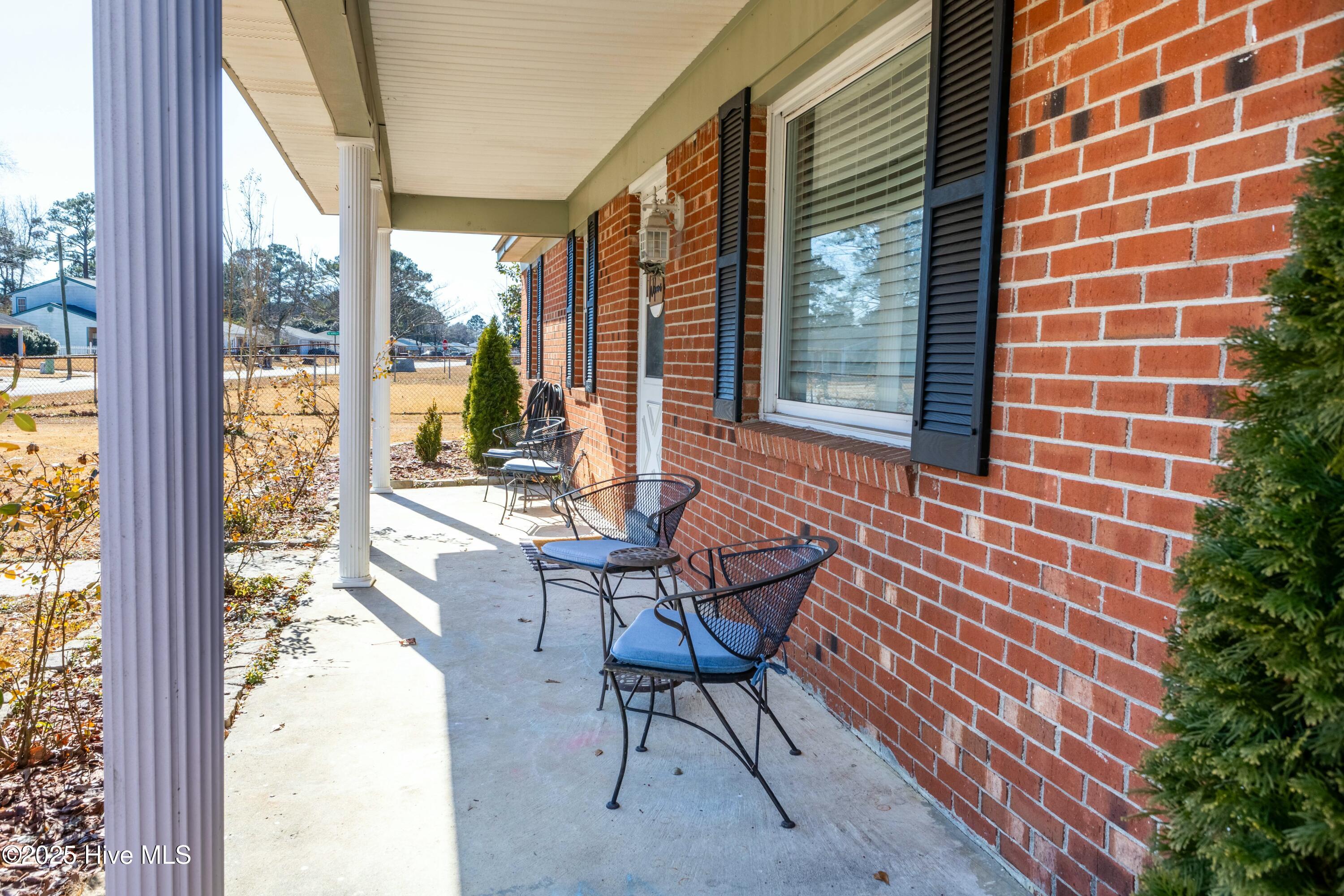 112 White Oak Boulevard