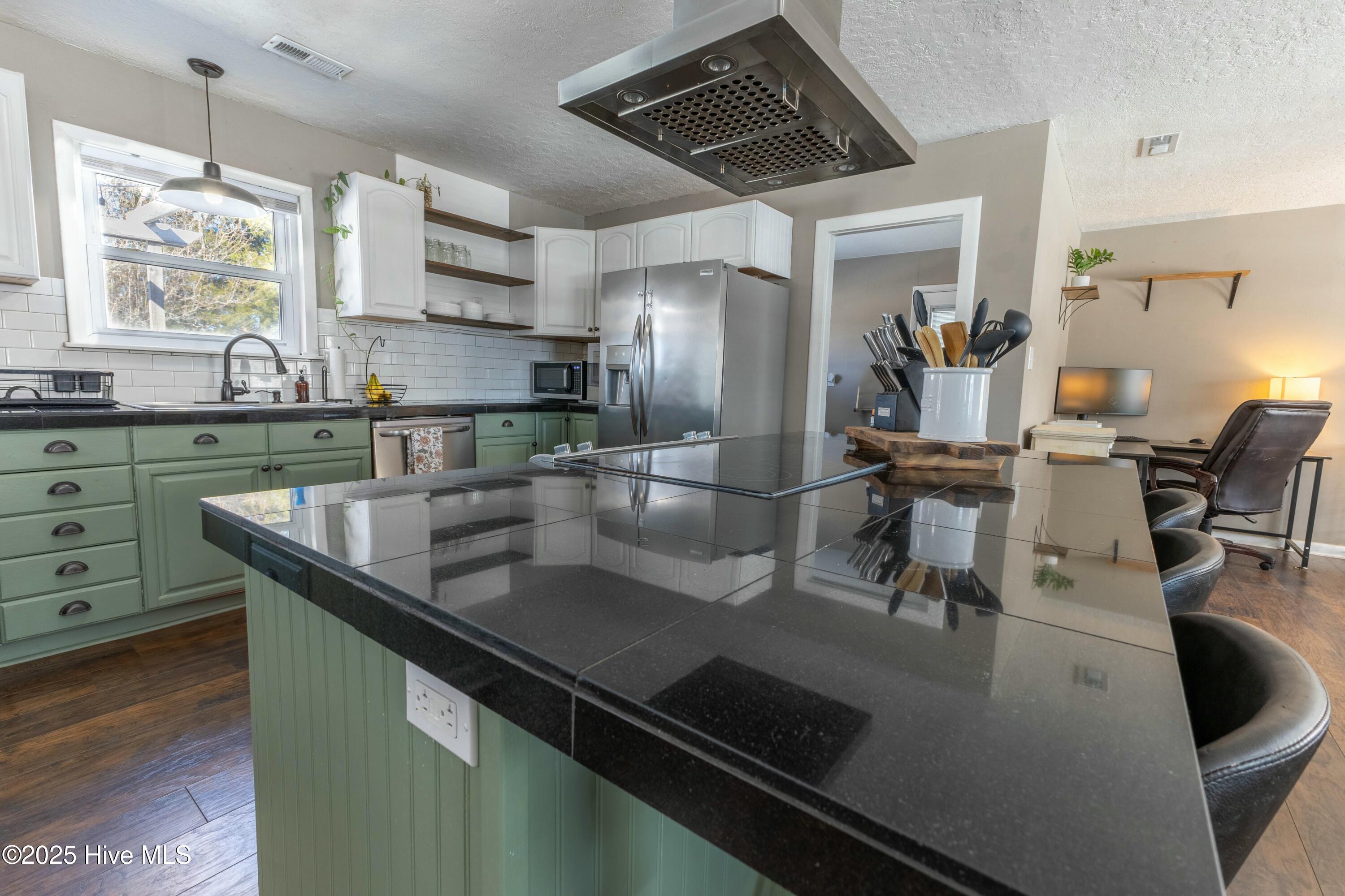 112 White Oak Boulevard