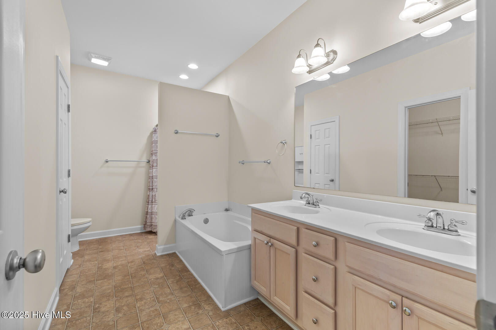 528 Village Green Drive, A