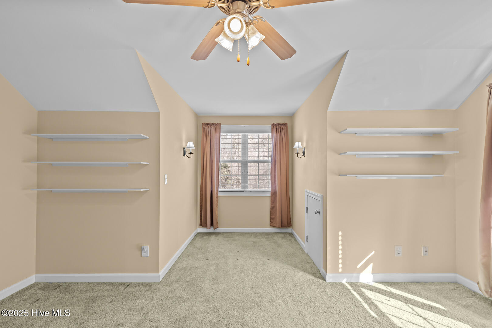 528 Village Green Drive, A