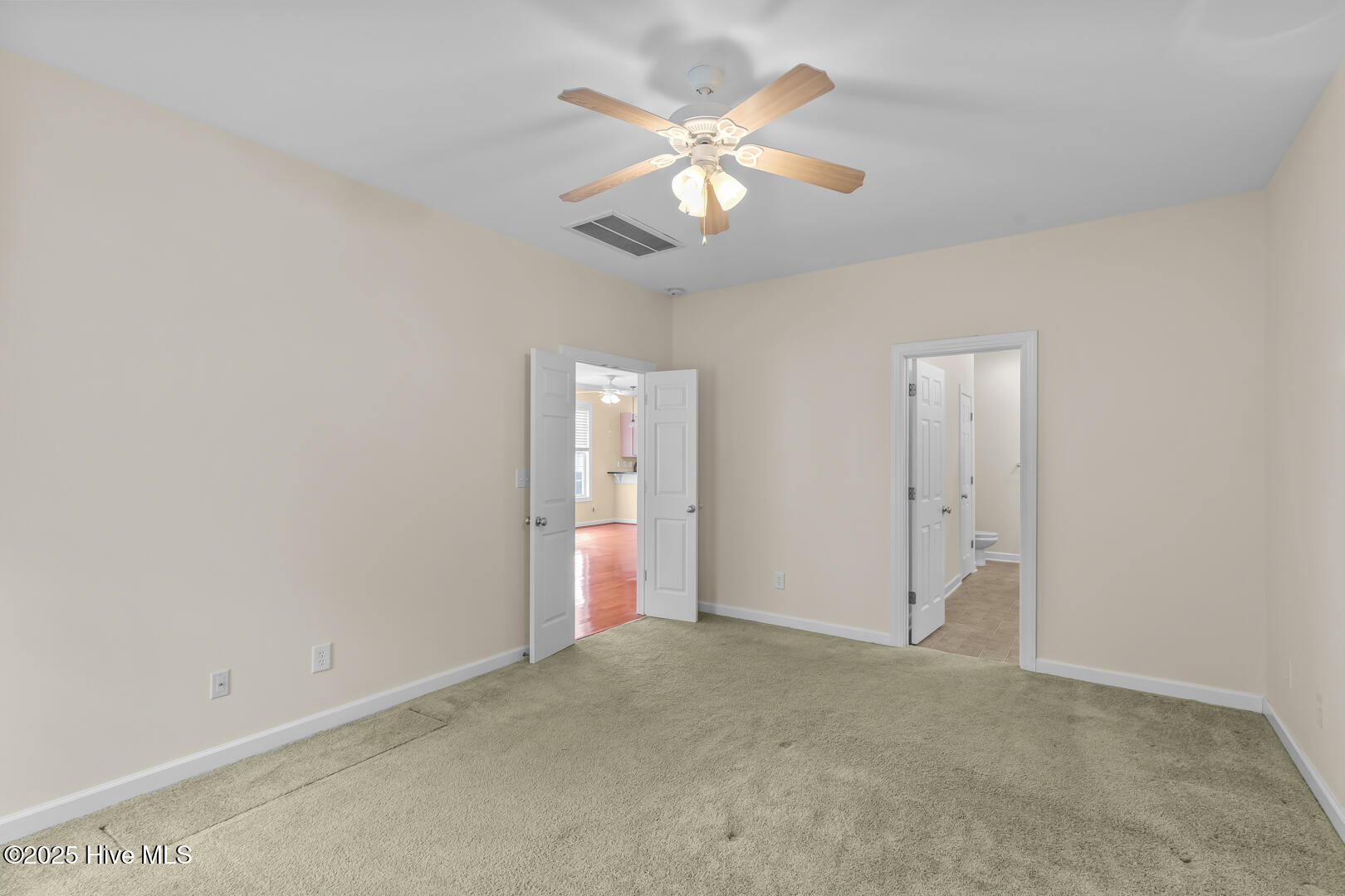 528 Village Green Drive, A