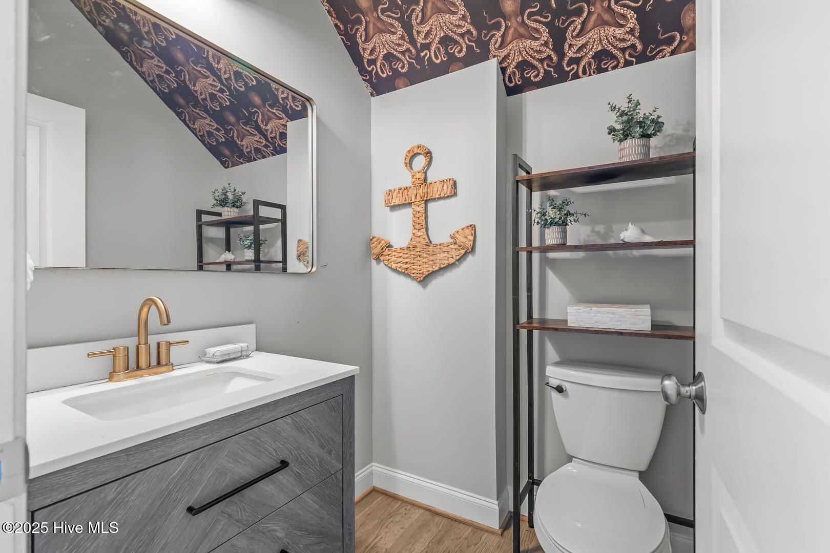 8 S Night Watch Drive