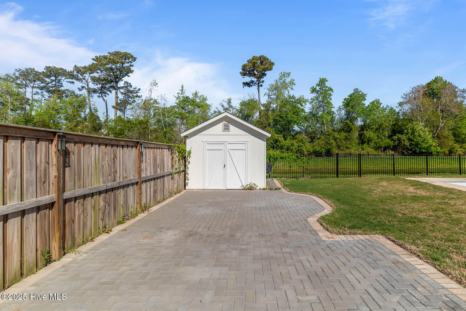 8 S Night Watch Drive