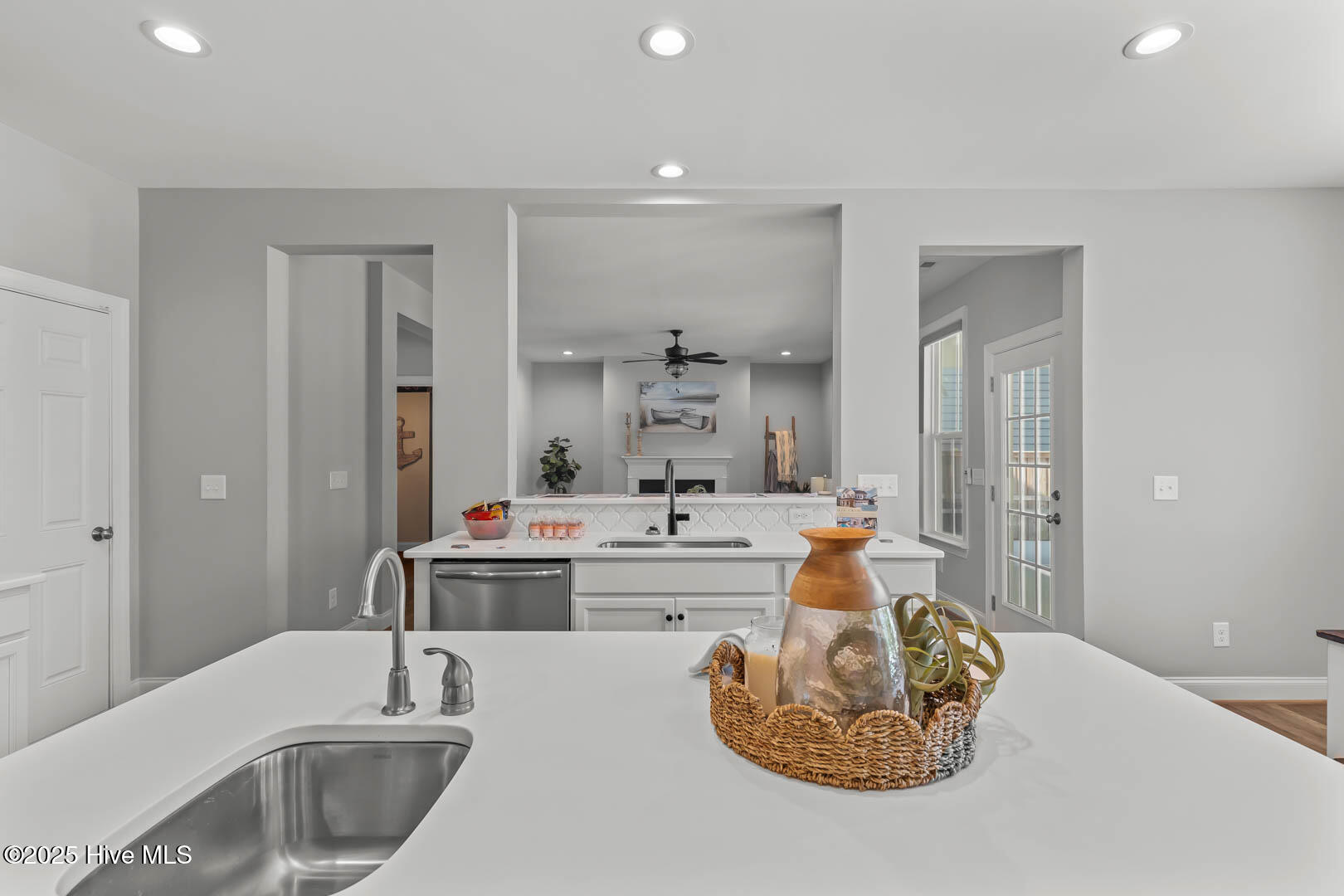 8 S Night Watch Drive