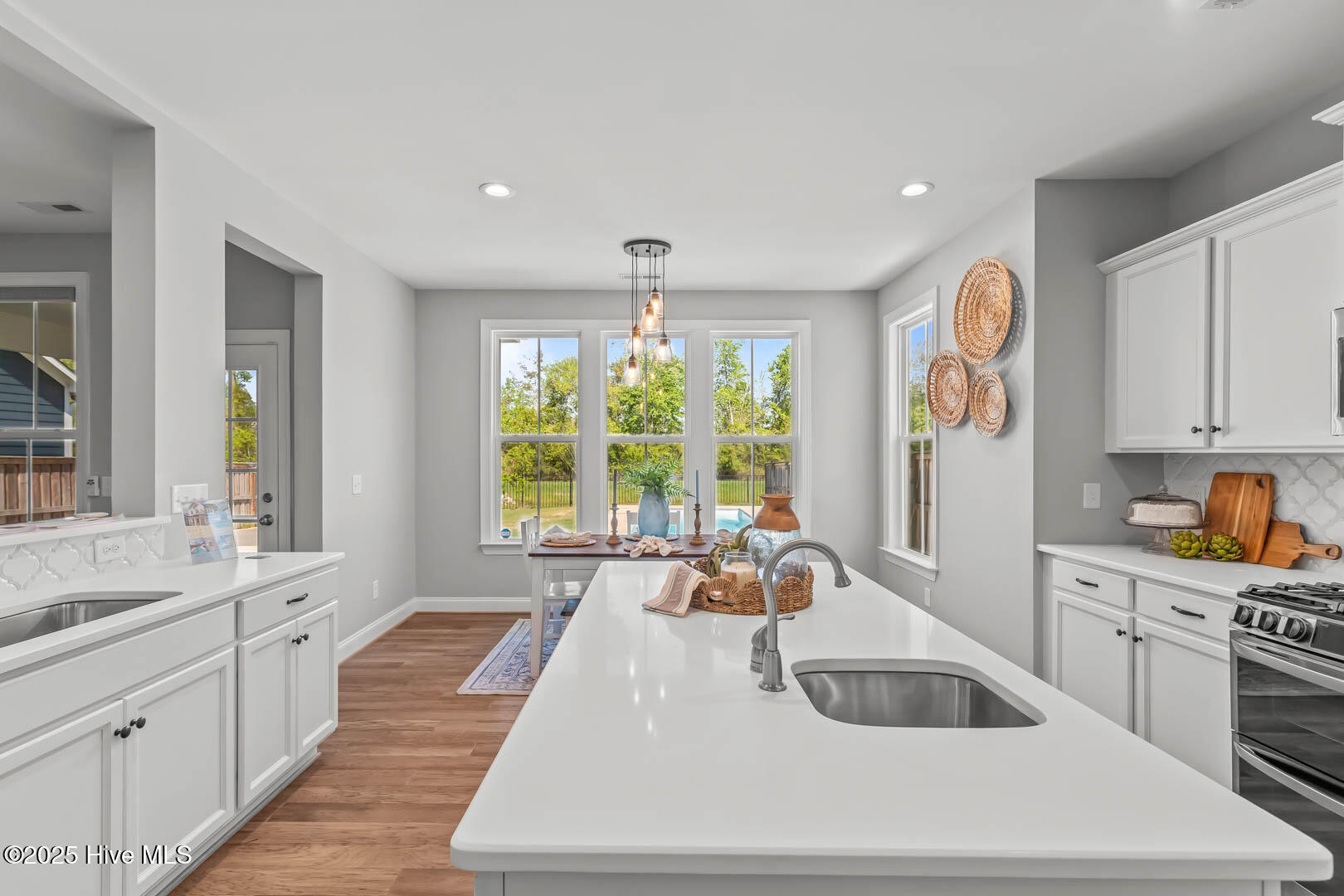 8 S Night Watch Drive