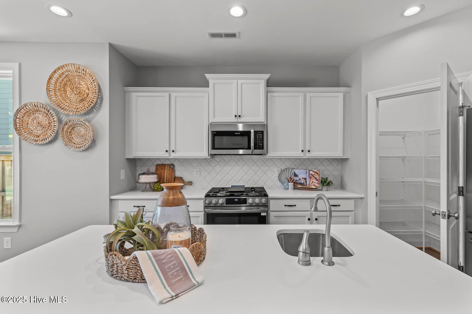 8 S Night Watch Drive