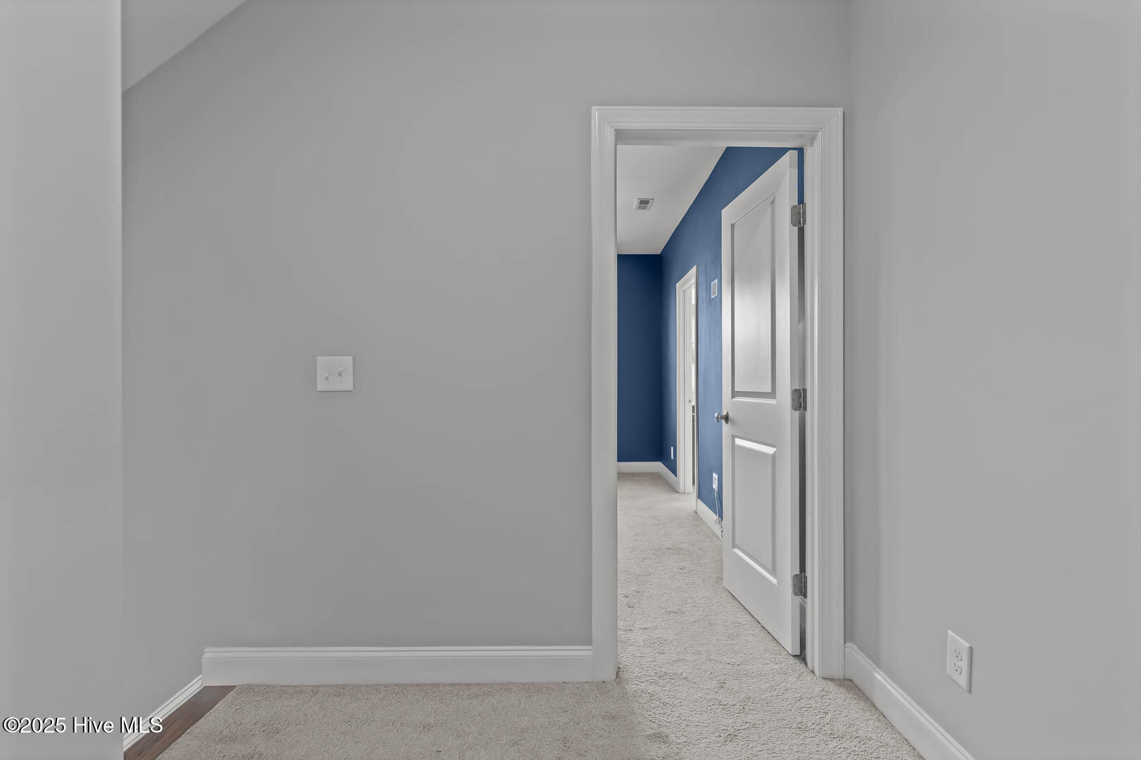 8 S Night Watch Drive