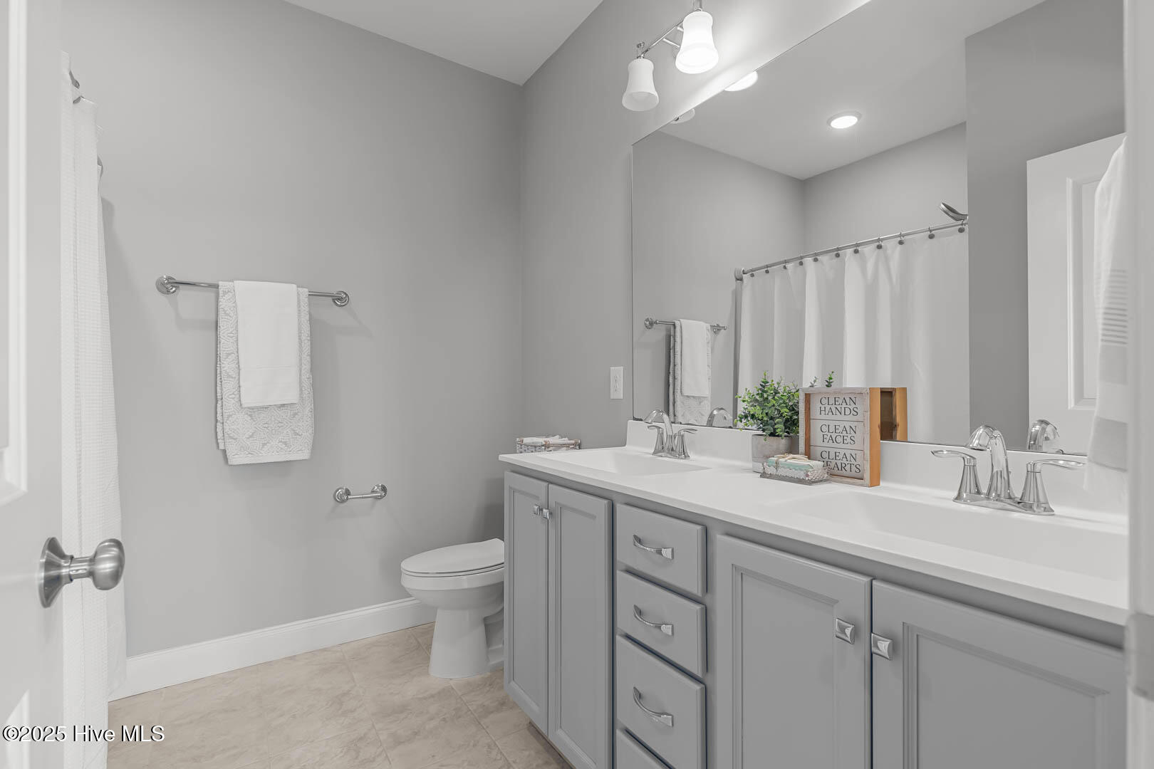 8 S Night Watch Drive