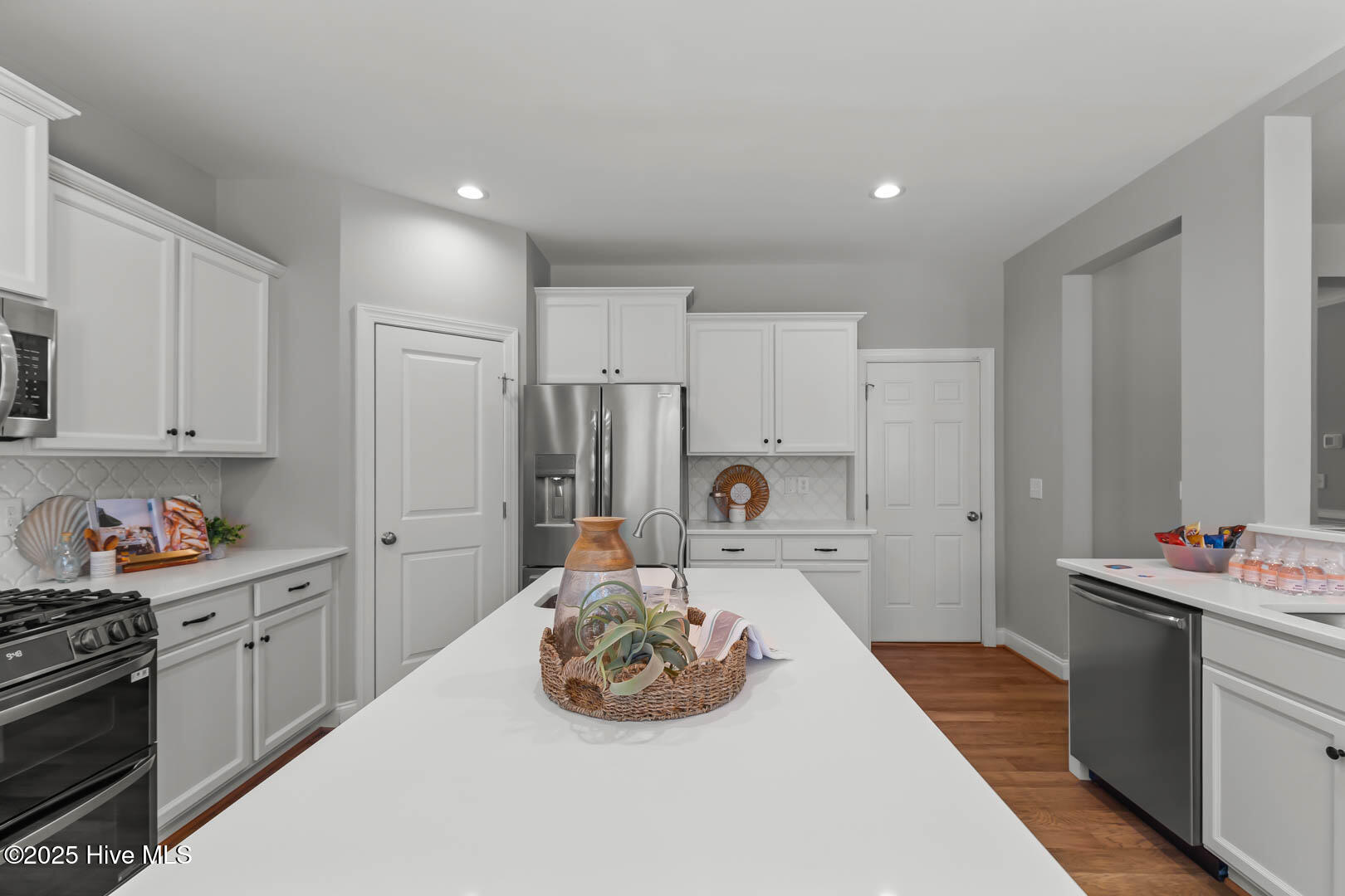 8 S Night Watch Drive