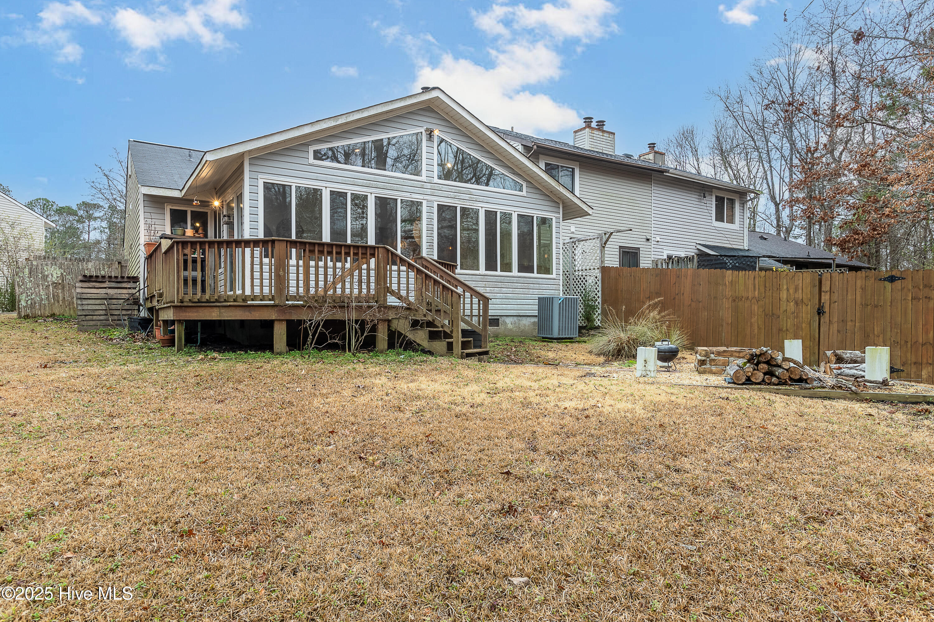 112 N Onsville Place