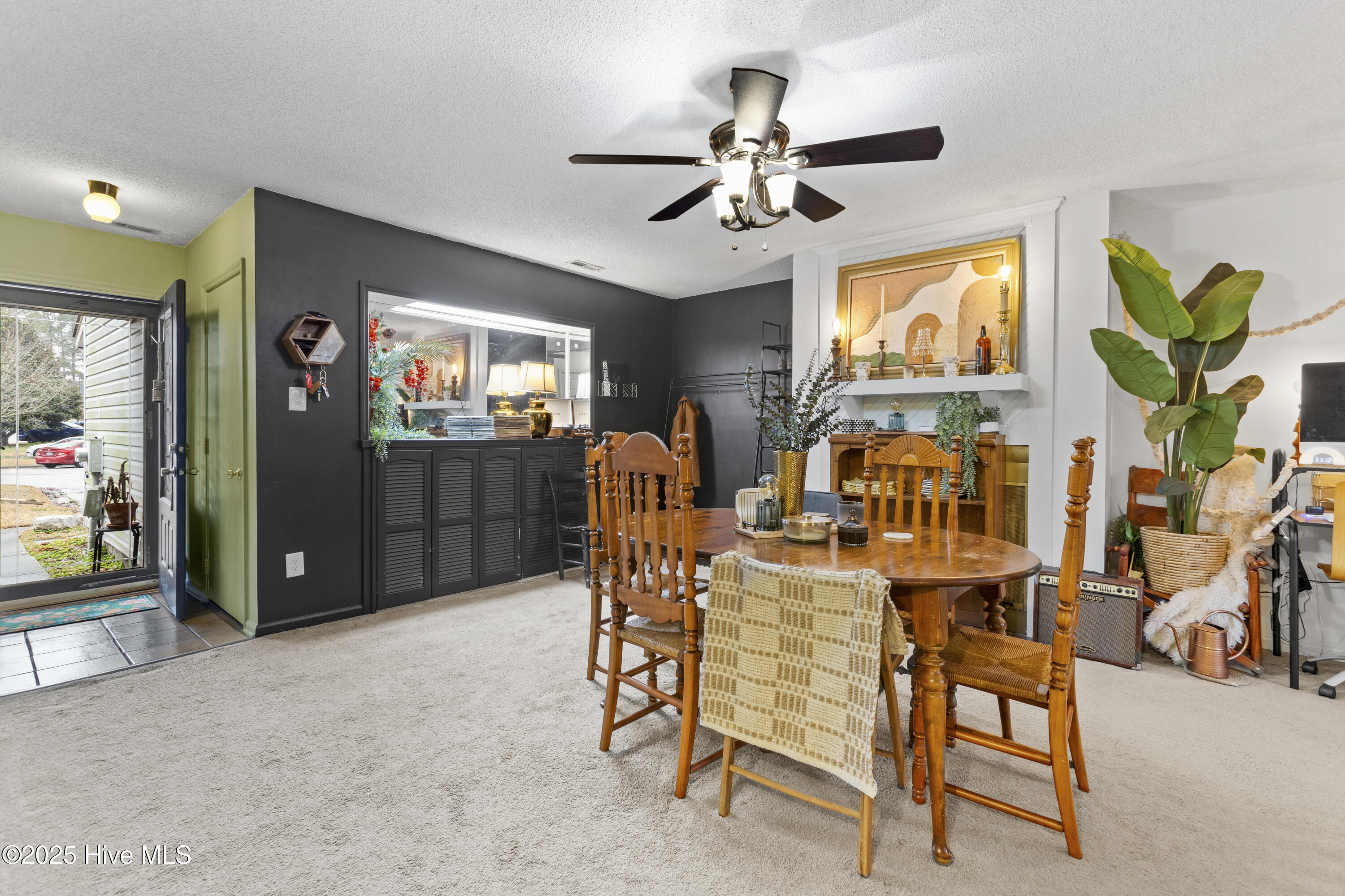 112 N Onsville Place