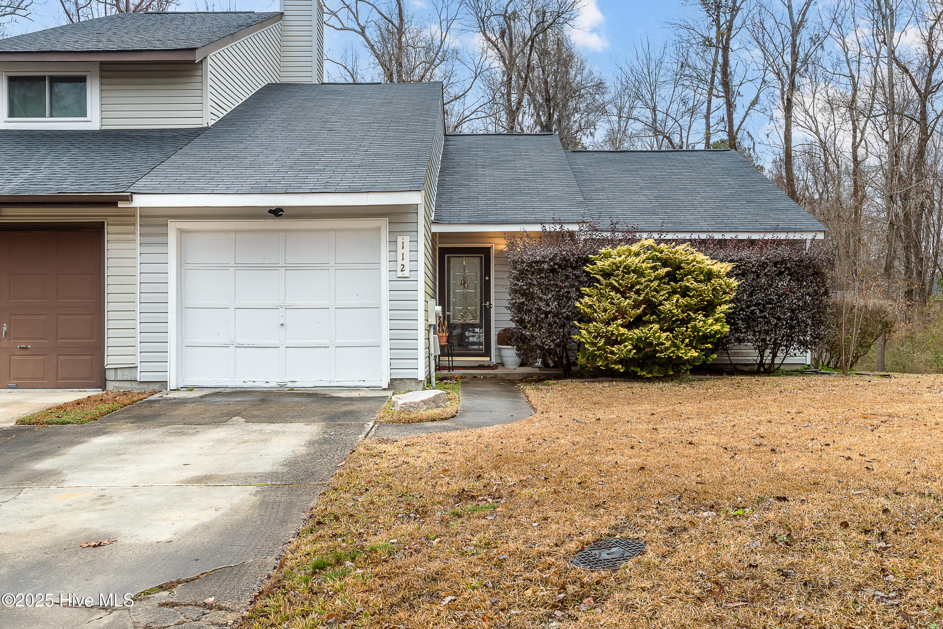 112 N Onsville Place