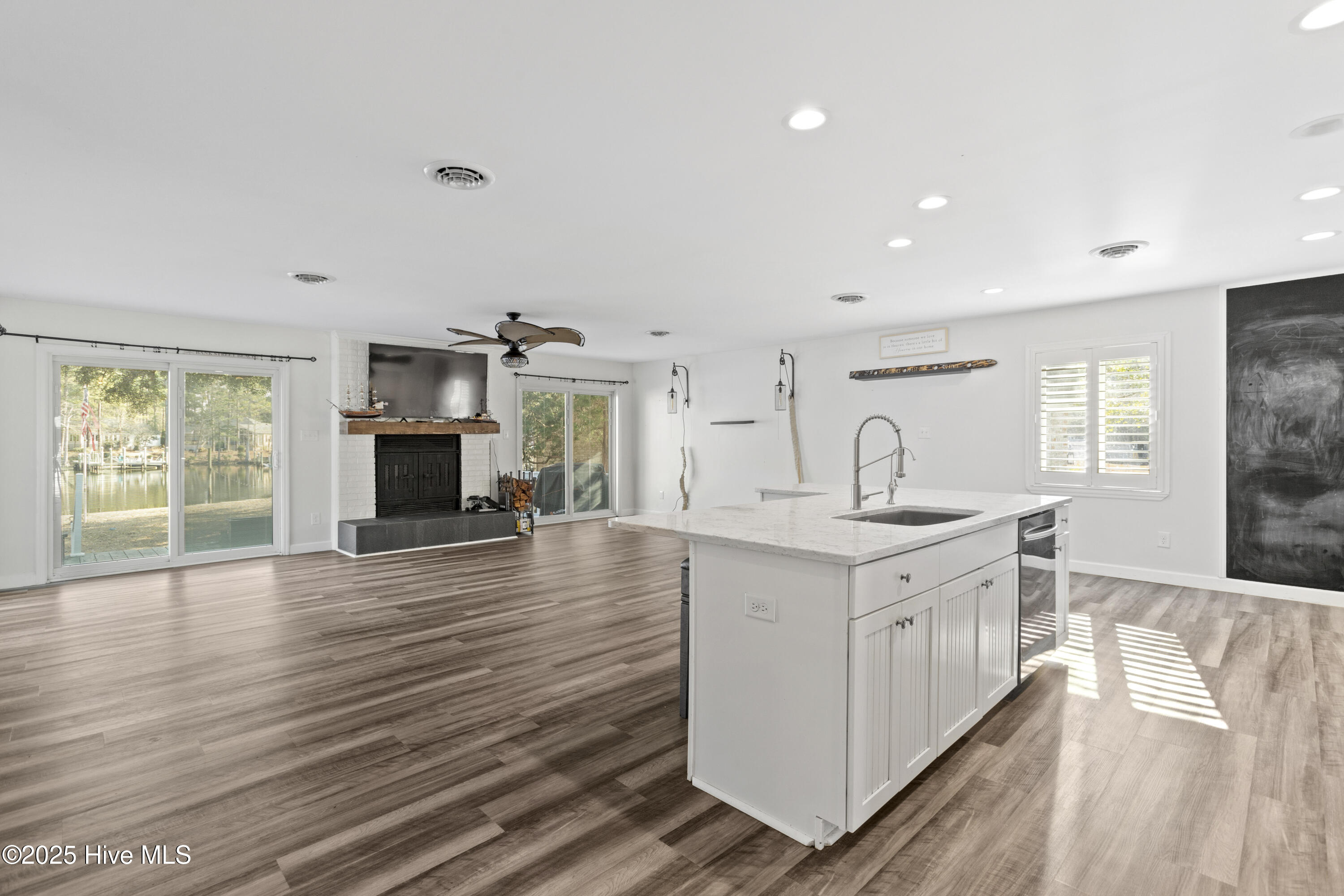 5724 Gondolier Drive