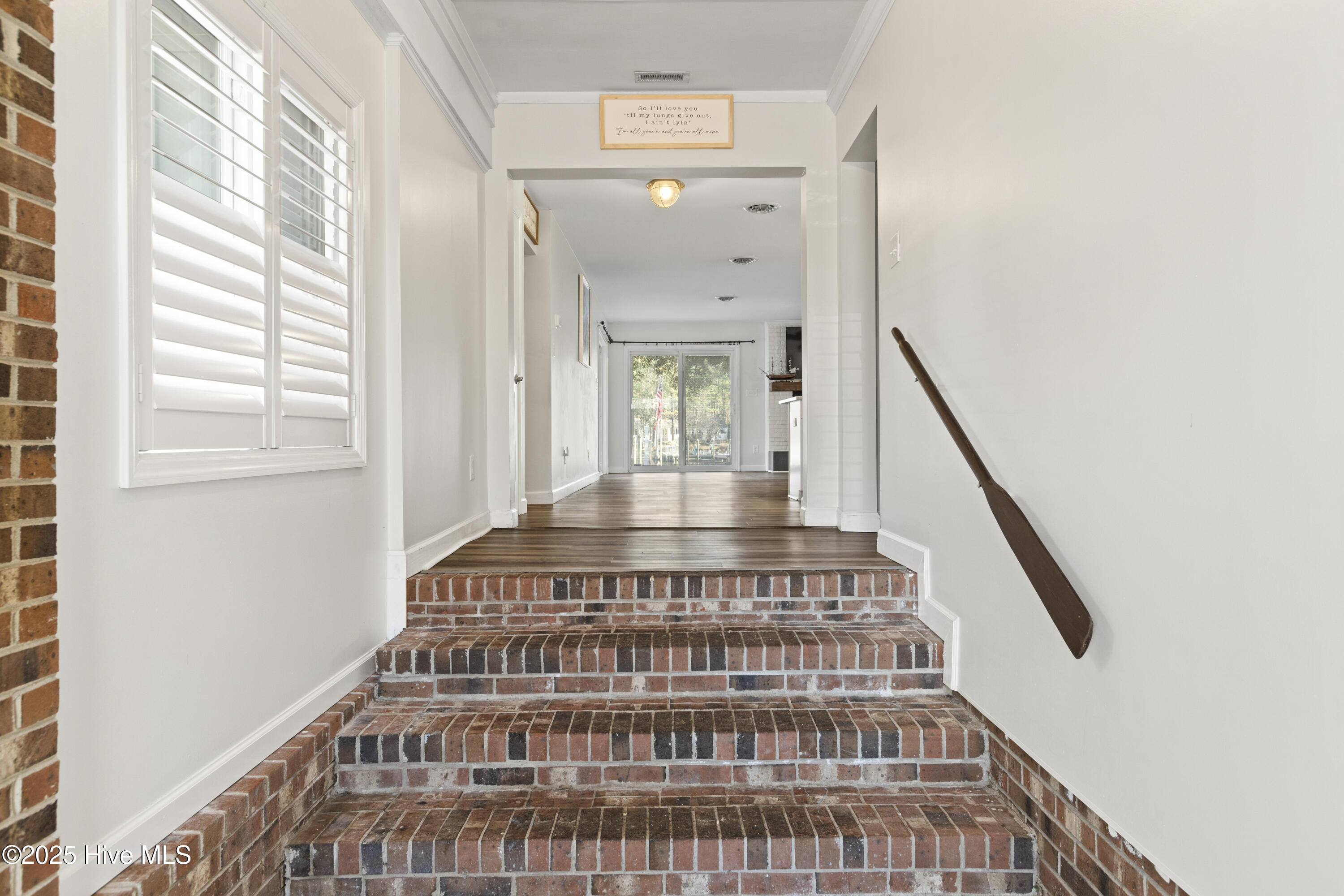 5724 Gondolier Drive