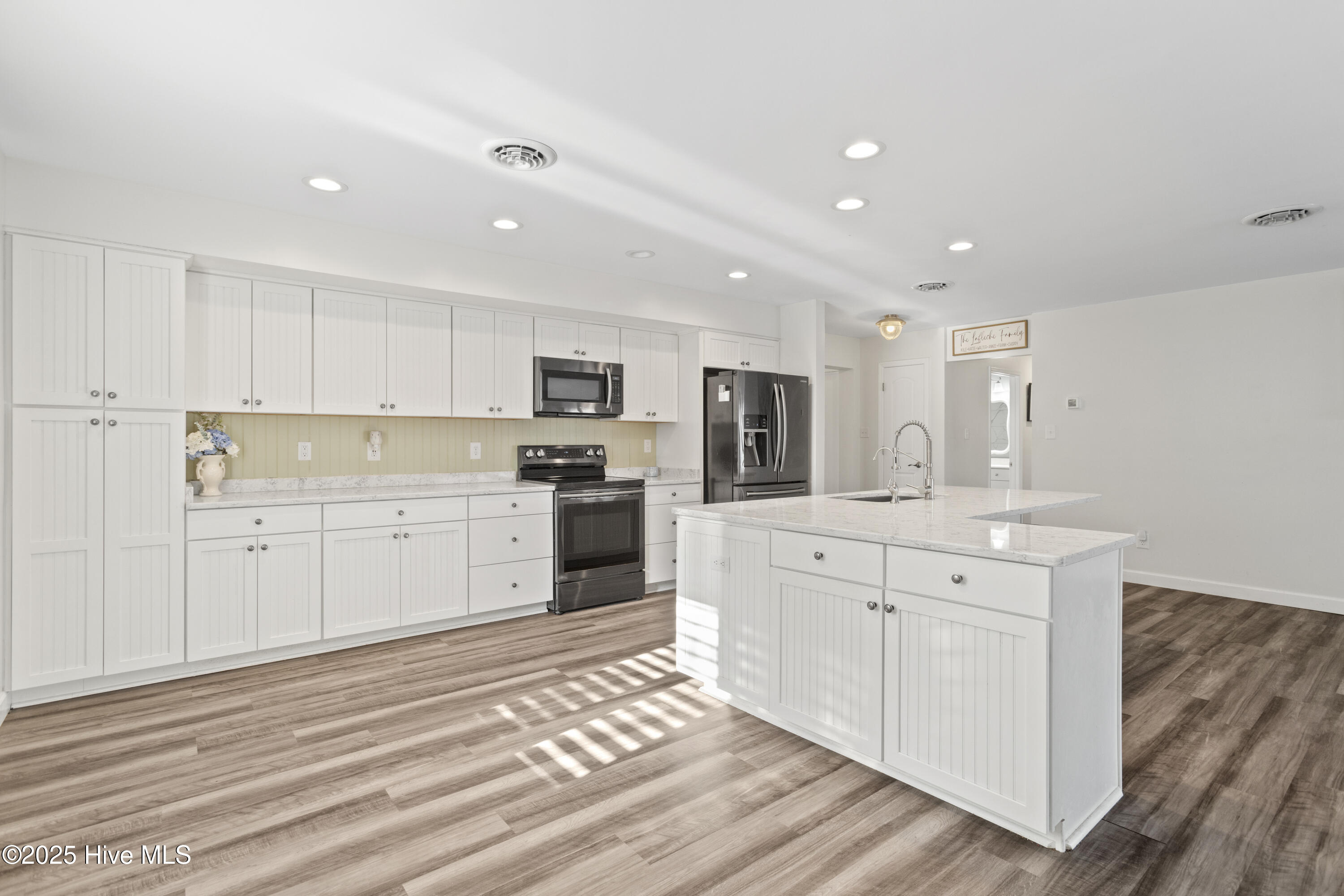 5724 Gondolier Drive