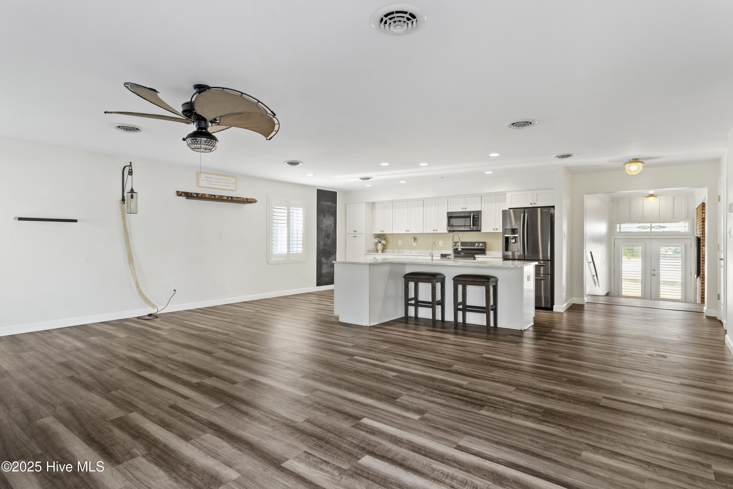 5724 Gondolier Drive