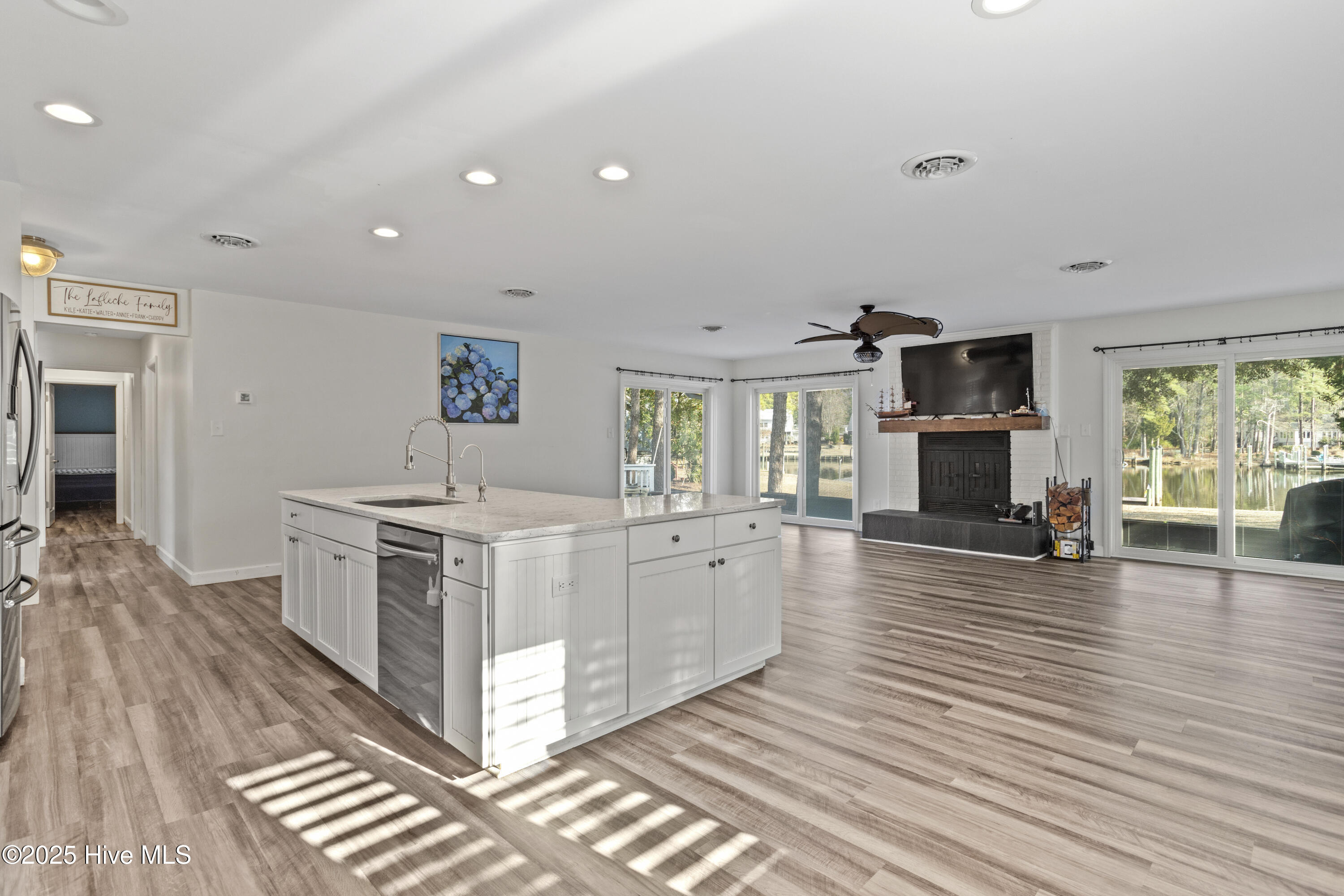 5724 Gondolier Drive