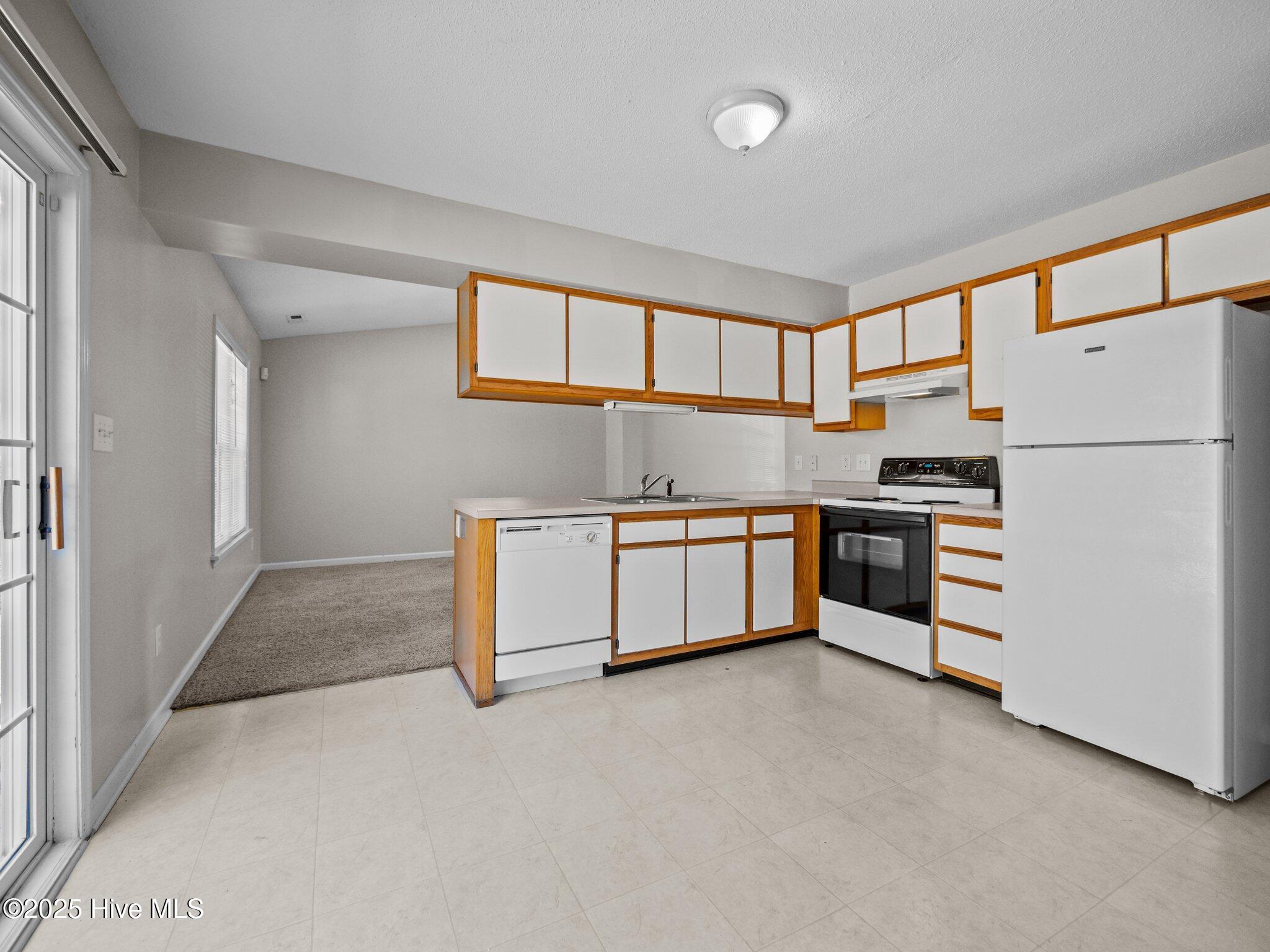 348 Winners Circle N