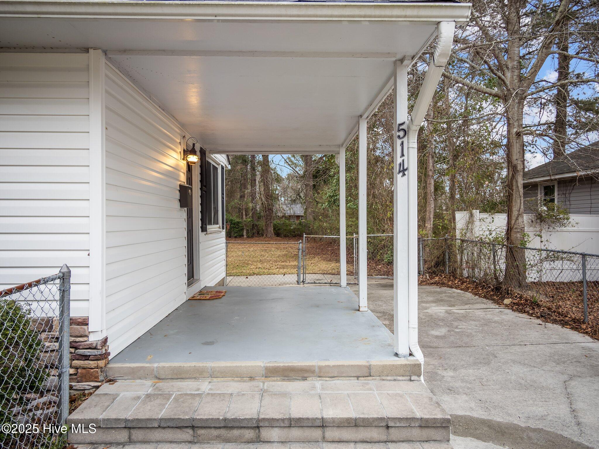 514 Oak Lane