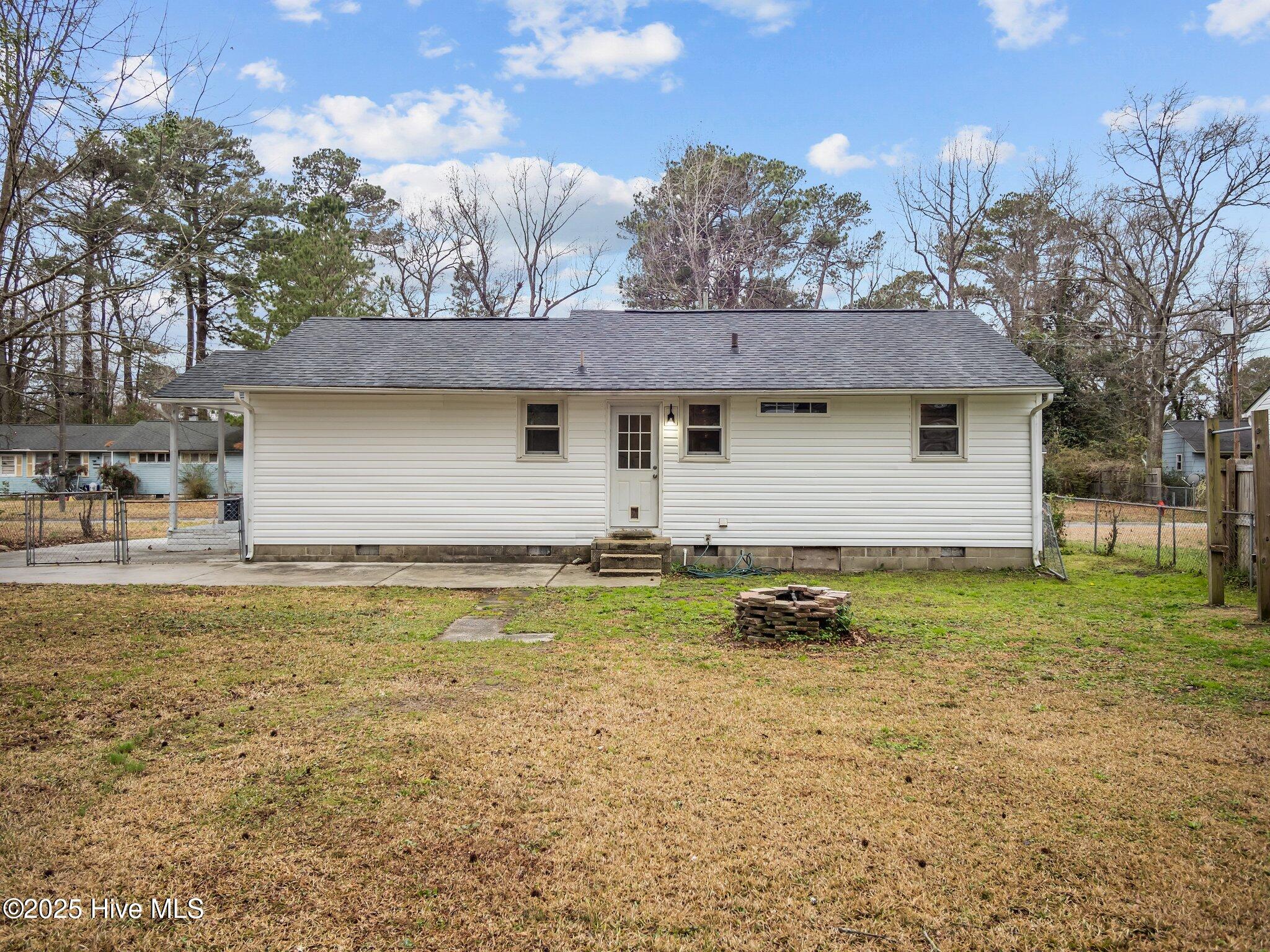 514 Oak Lane