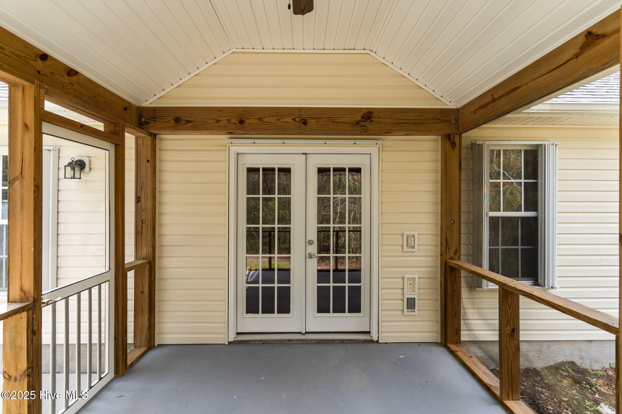 112 Stoney Creek Lane