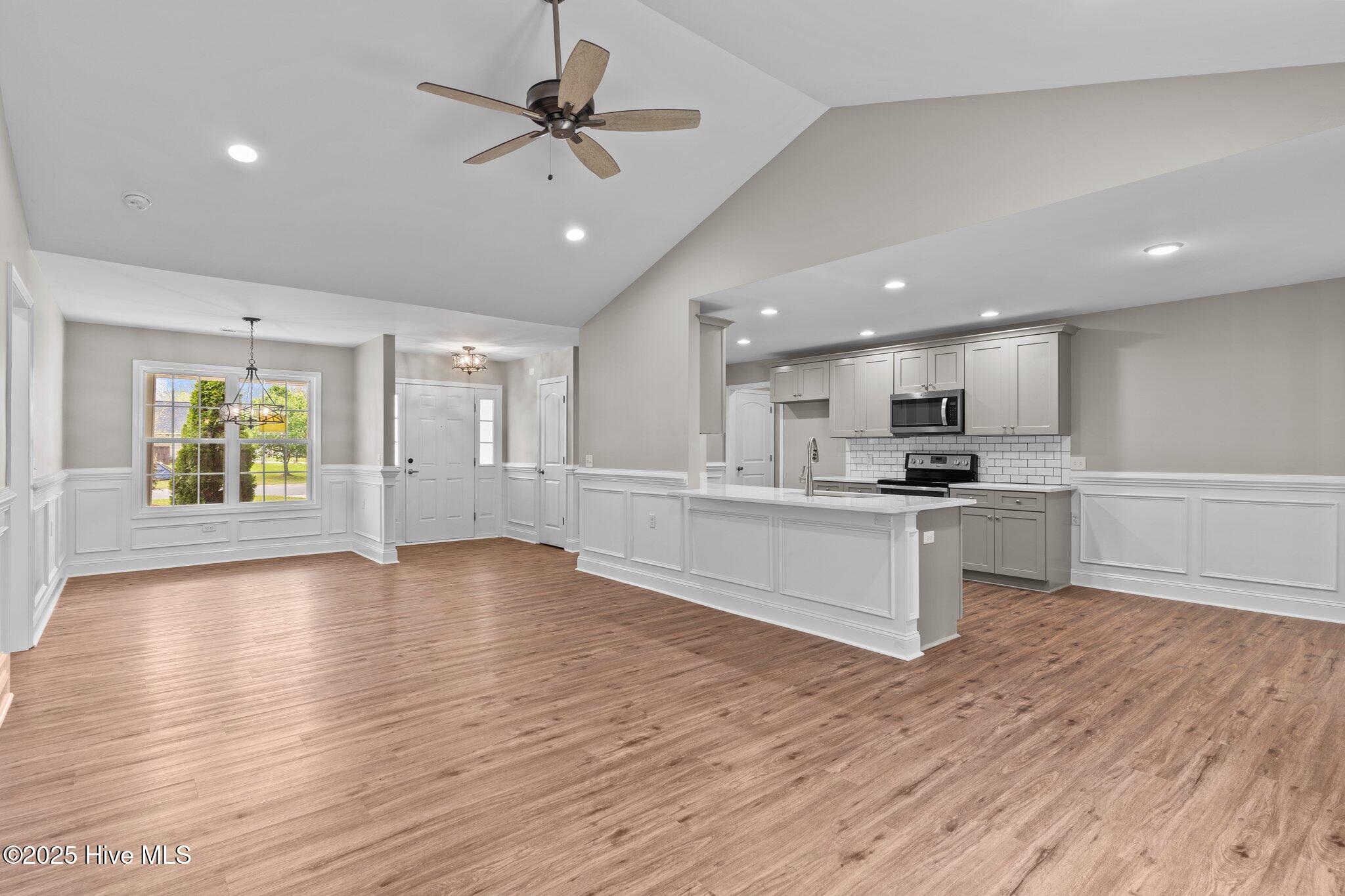 112 Stoney Creek Lane