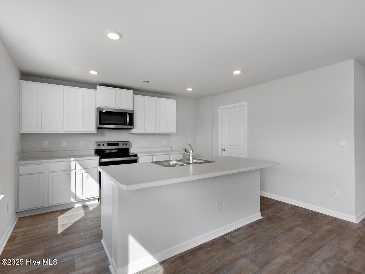 120 Stella Bluffs Drive Unit: Lot 06