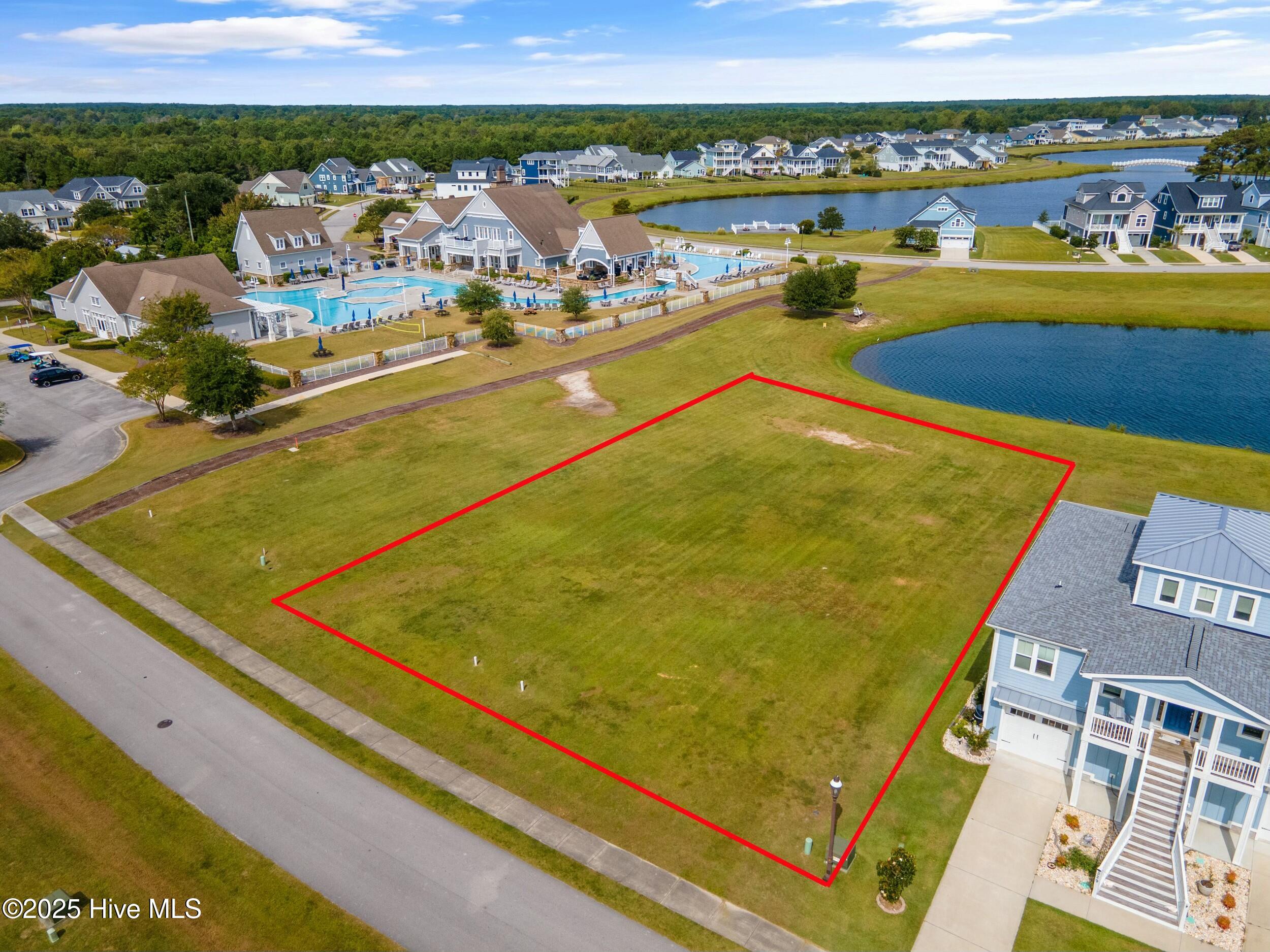 325 810R Spicer Lake Drive