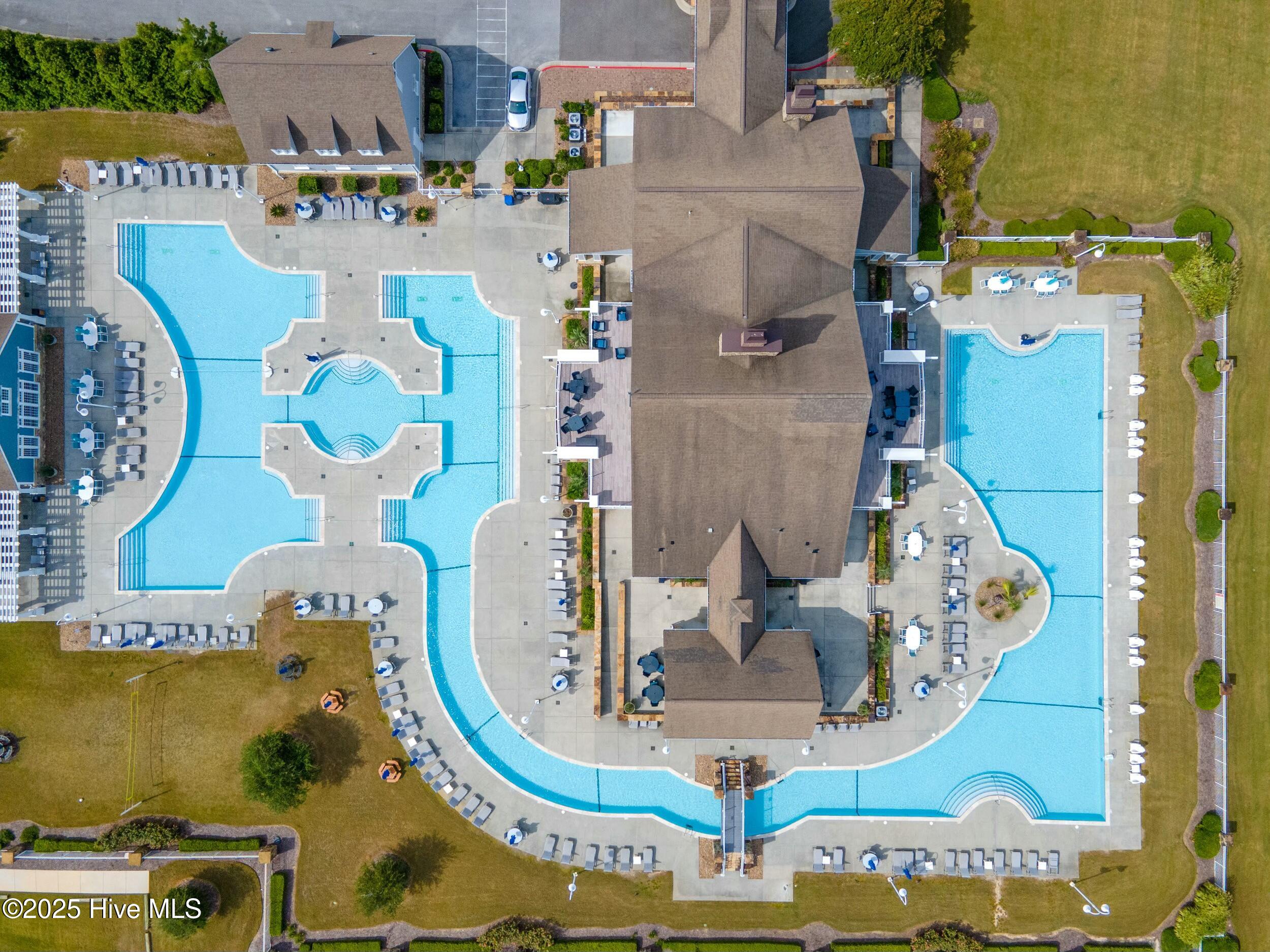 325 810R Spicer Lake Drive