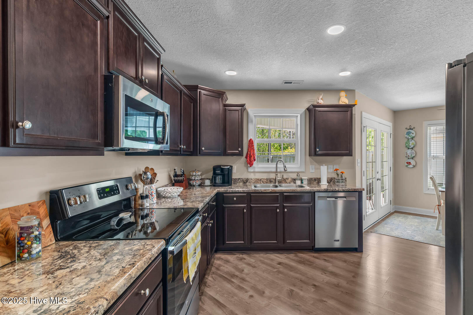 122 S South Sea Street