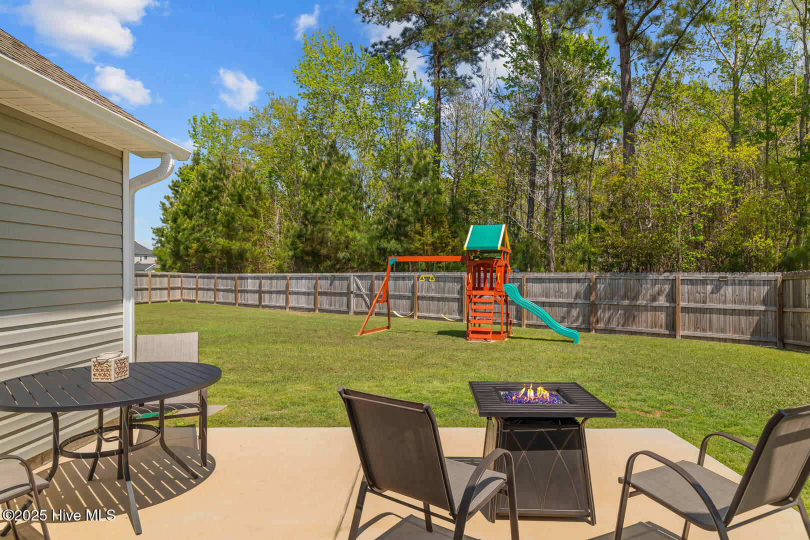 122 S South Sea Street