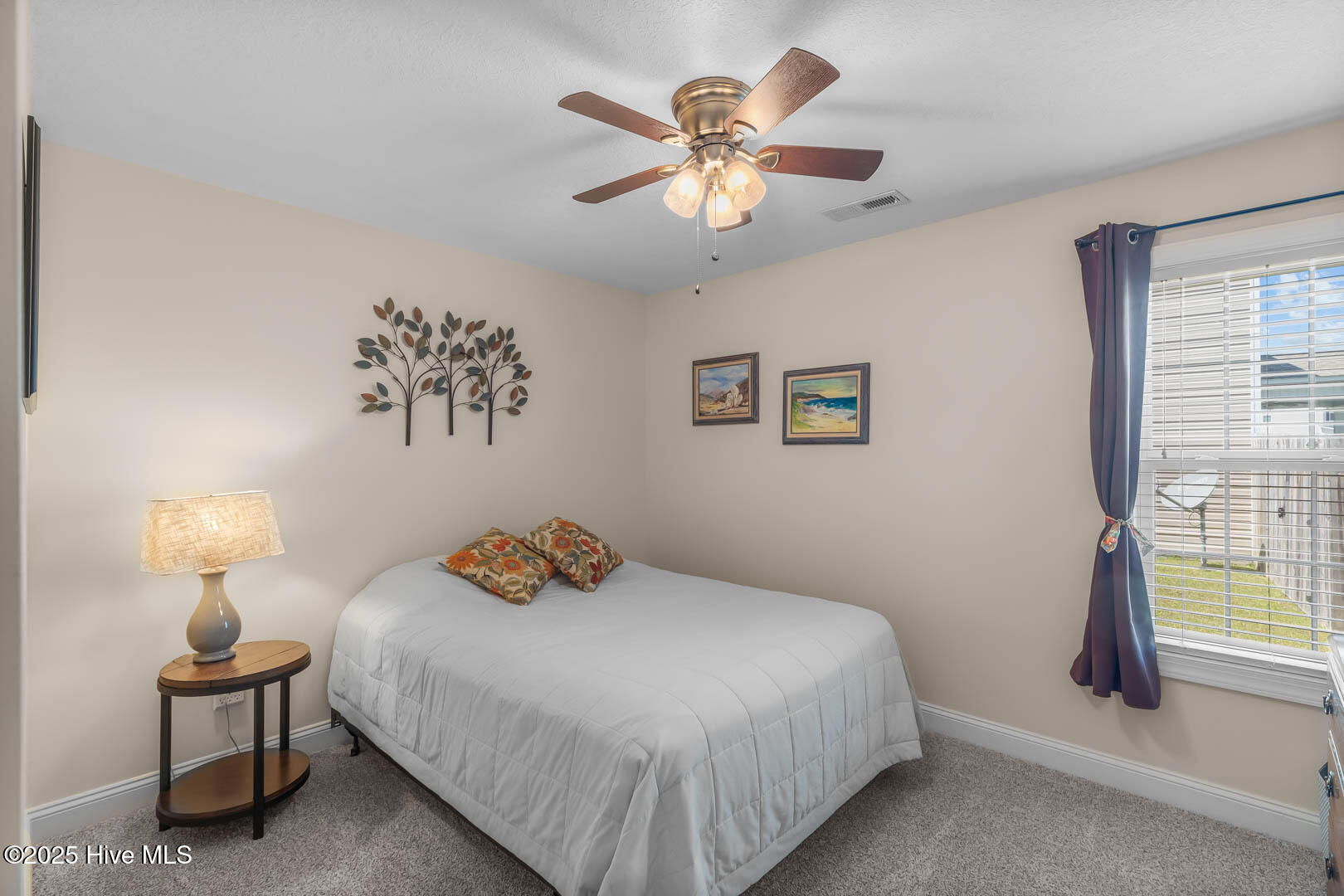 122 S South Sea Street