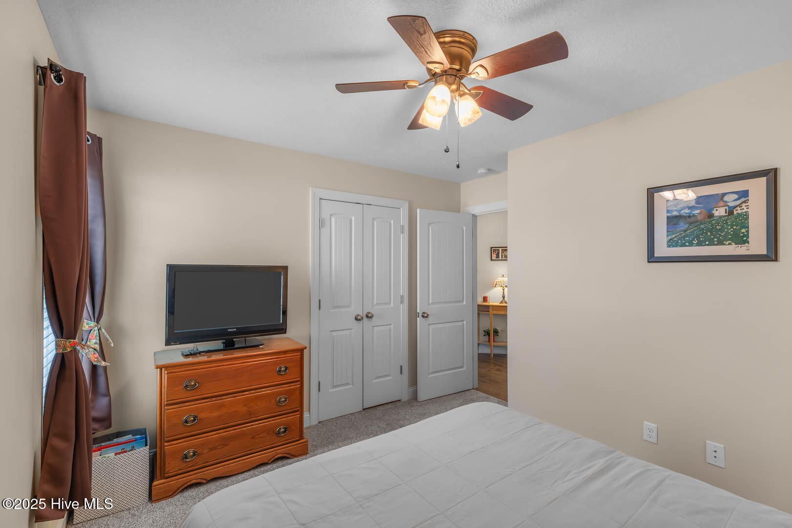 122 S South Sea Street